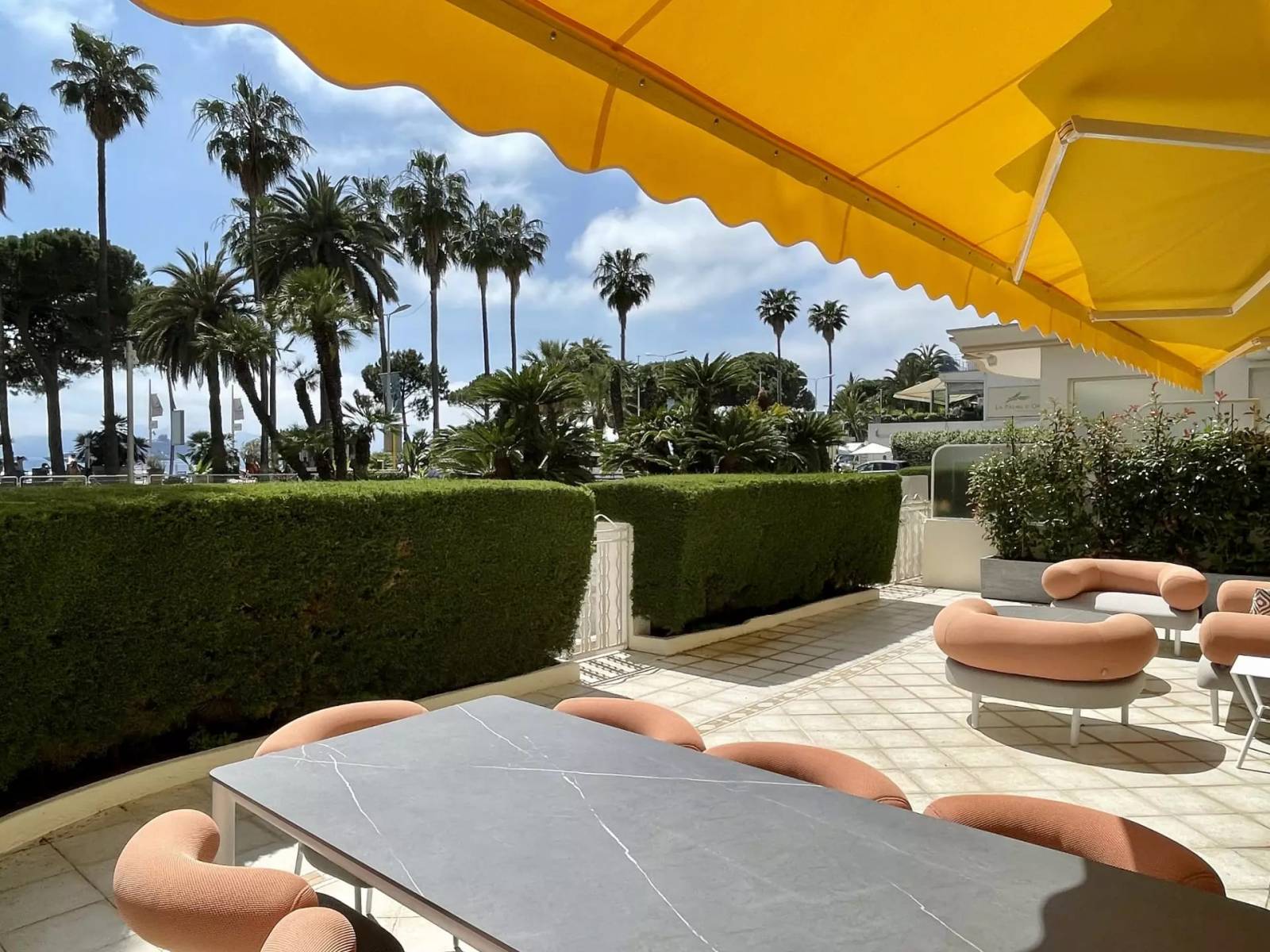 Terrasse Cannes Croisette vue mer