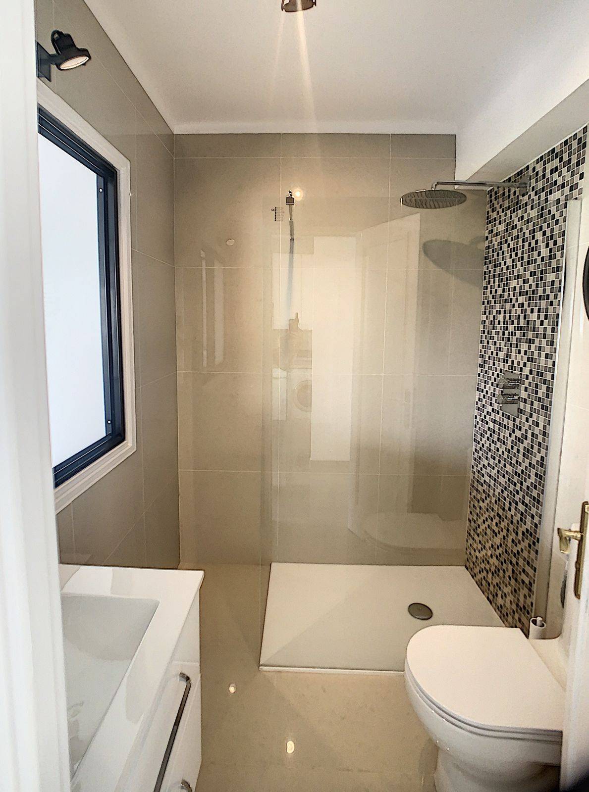 STUDIO CANNES PALM BEACH TERRASSE VUE MER