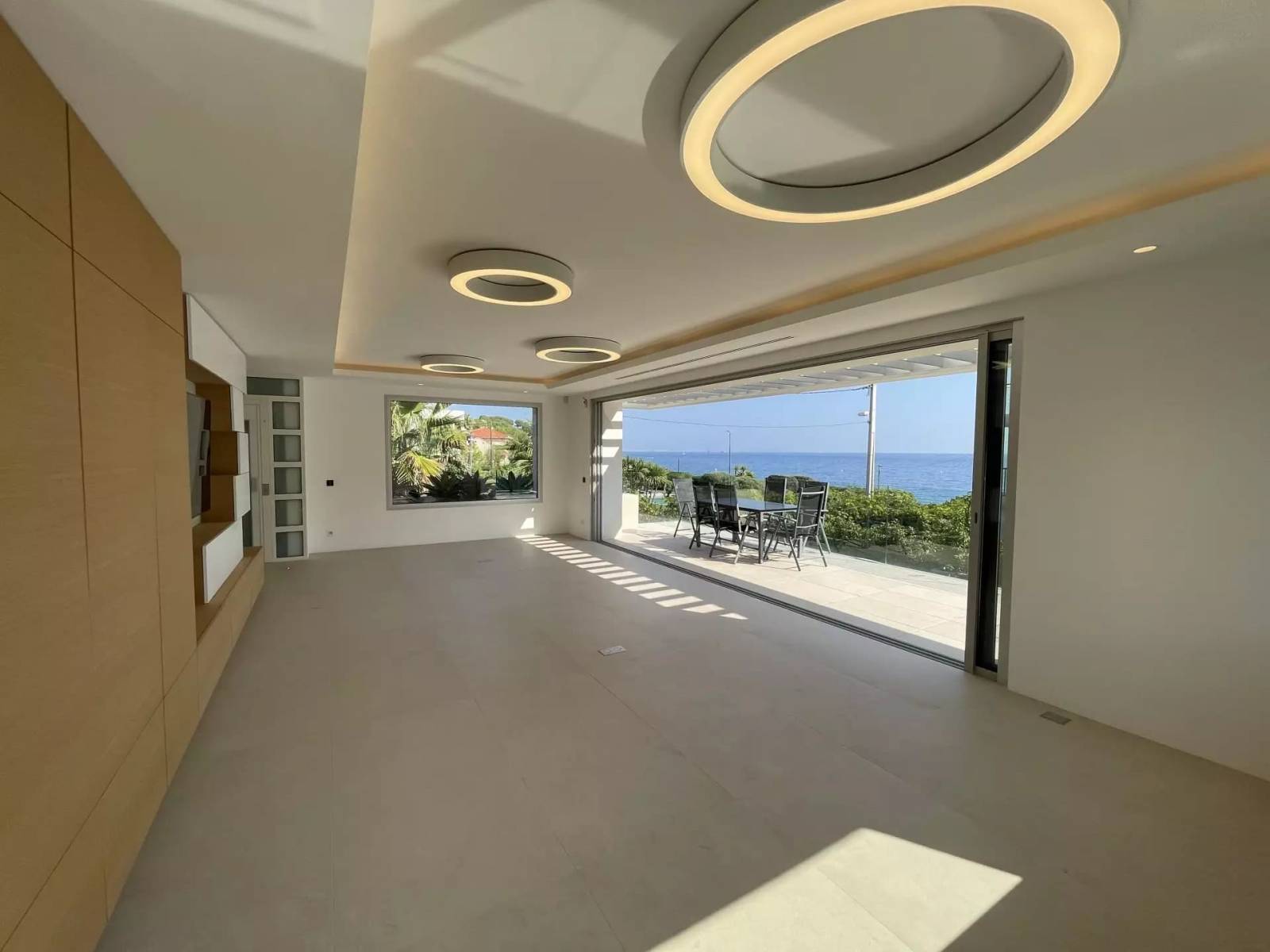 Salon vue mer Cap d'Antibes 