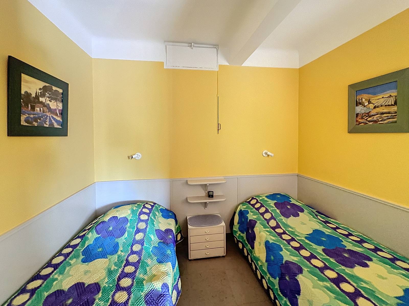 2P CANNES CROISETTE TERRASSE VUE MER