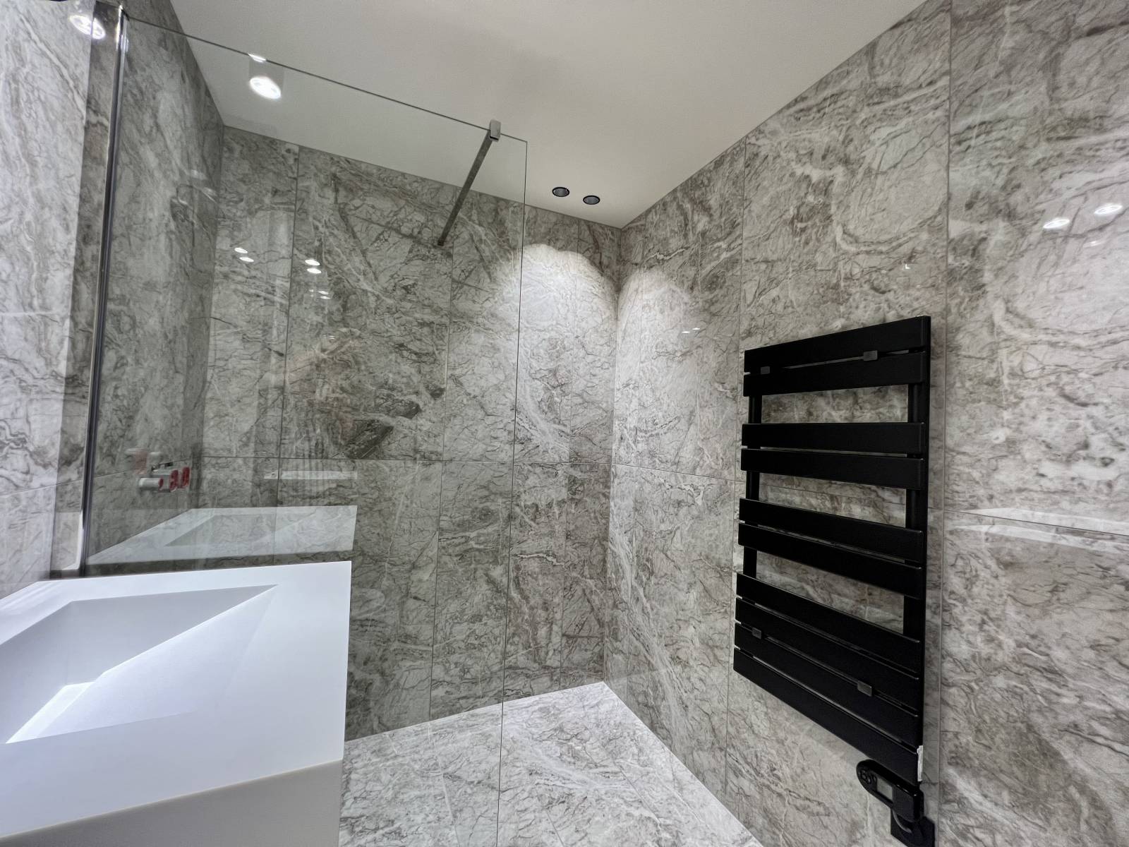 LOCATION SAISONNIERE APPARTEMNT 3 P CANNES - OPPORTUNITE EXCEPTIONNELLE SUR LA CROISETTE