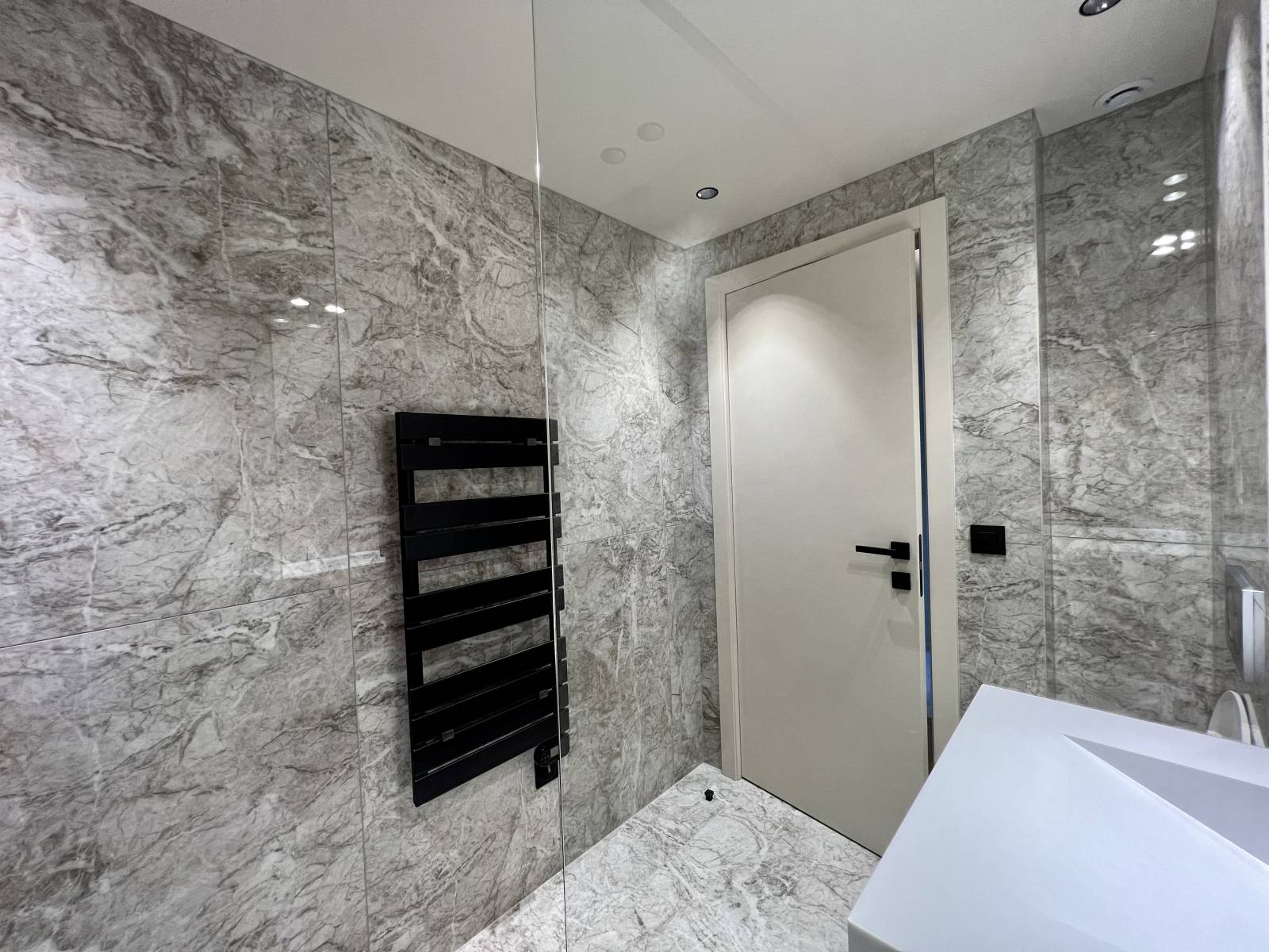 LOCATION SAISONNIERE APPARTEMNT 3 P CANNES - OPPORTUNITE EXCEPTIONNELLE SUR LA CROISETTE