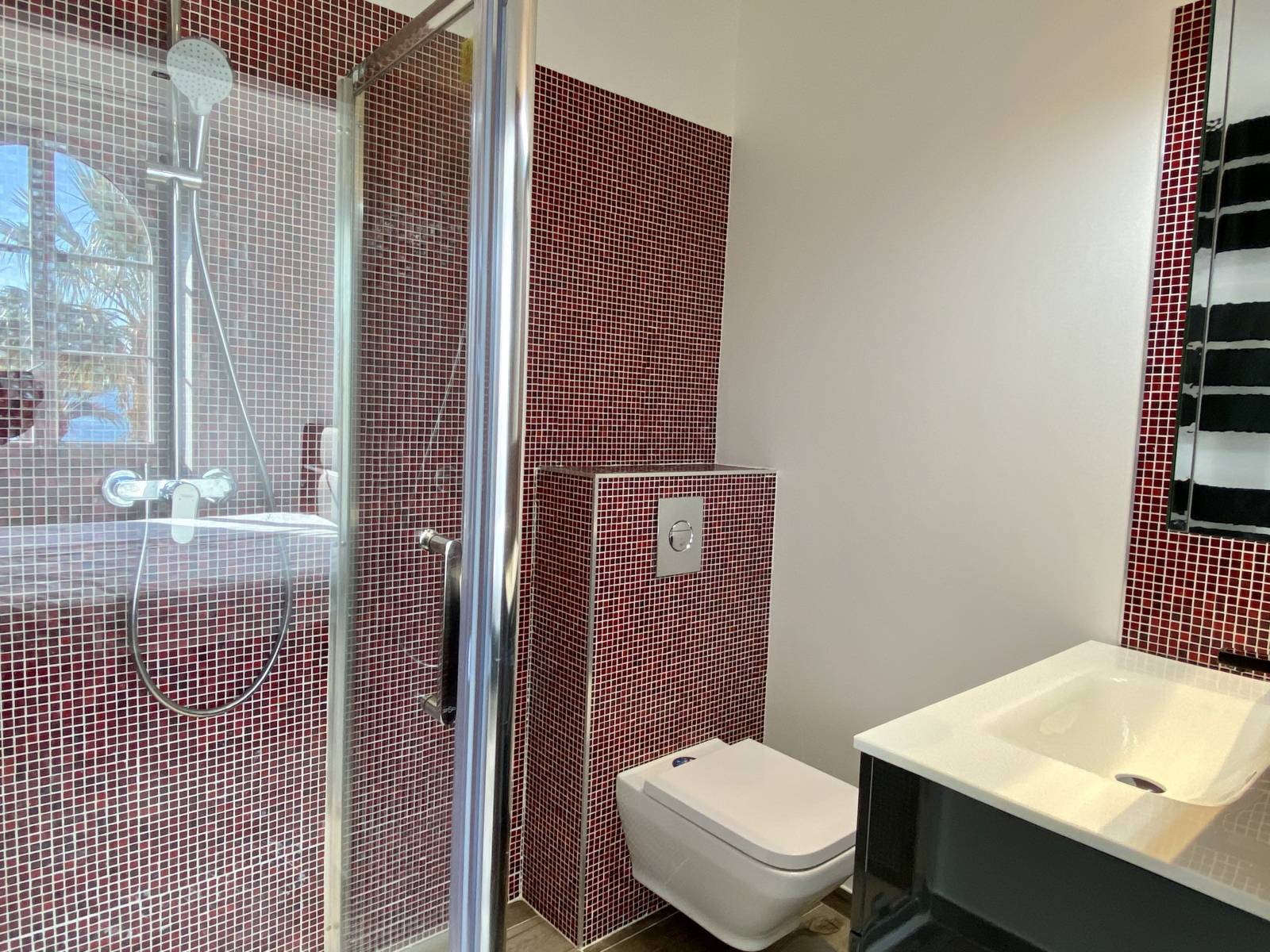 LOCATION SAISONNIERE Penthouse 125M2 Grande Terrasse de 105M2 Vue Mer Vieux Port Cannes