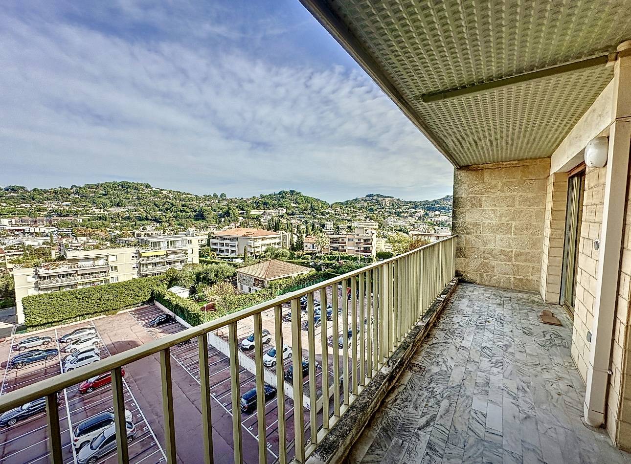 3P DERNIER ÉTAGE VUE PANORAMIQUE PARC PISCINE