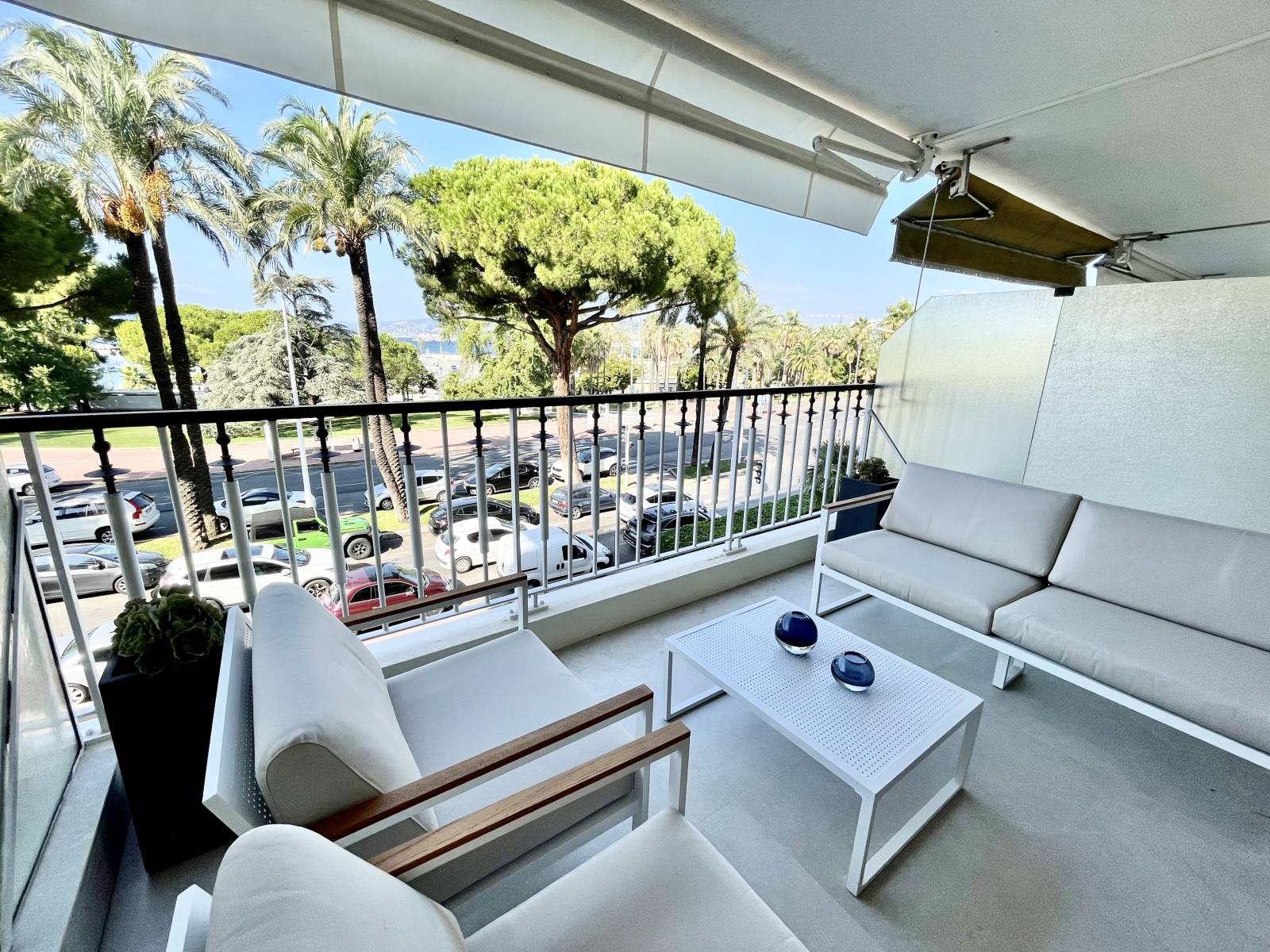 Terrasse Sud vue mer Croisette