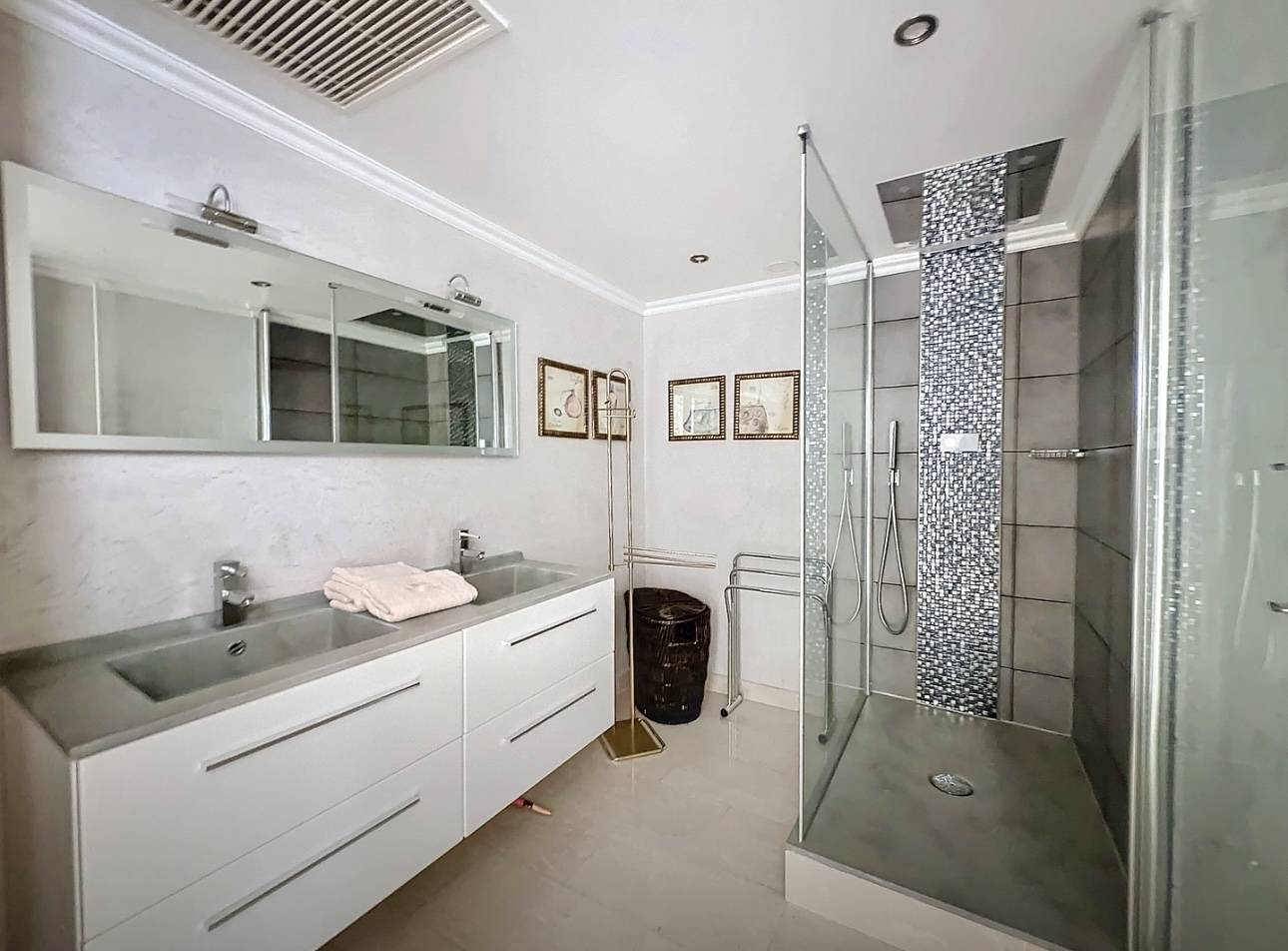 Vente Appartement 4 pièces Cannes Californie Vue Mer