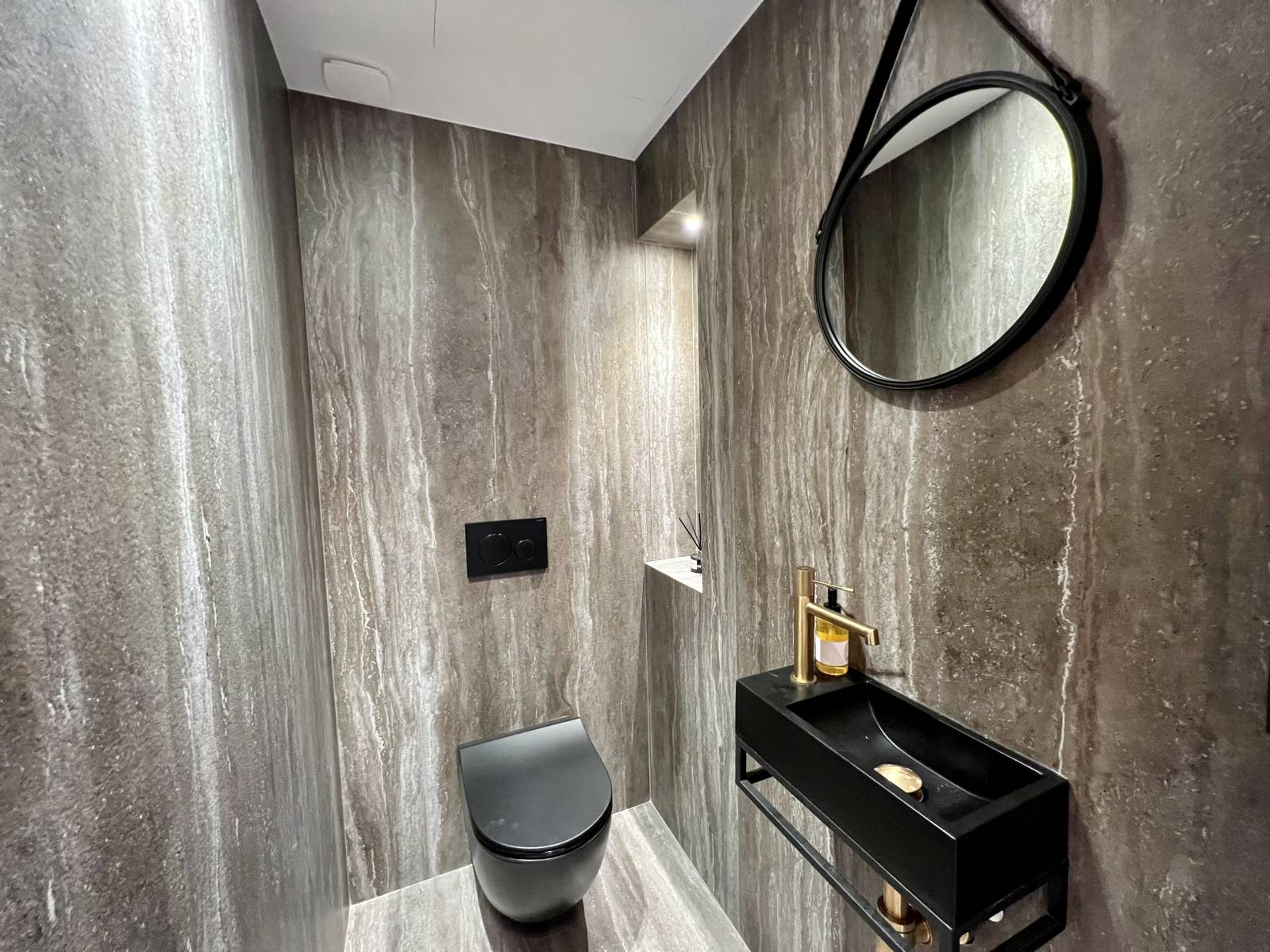 LOCATION SAISONNIERE APPARTEMENT 3P VUE MER PANORAMIQUE TRAVERSANT CANNES CROISETTE