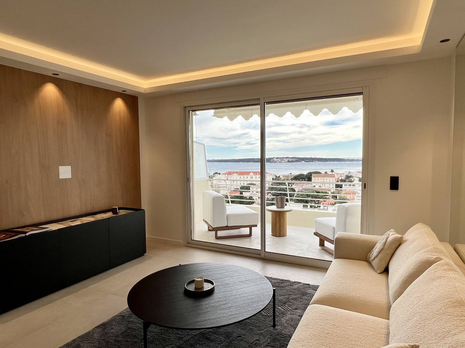 VENTE APPARTEMENT 3 P. VUE MER PANORAMIQUE CANNES BASSE CALIFORNIE