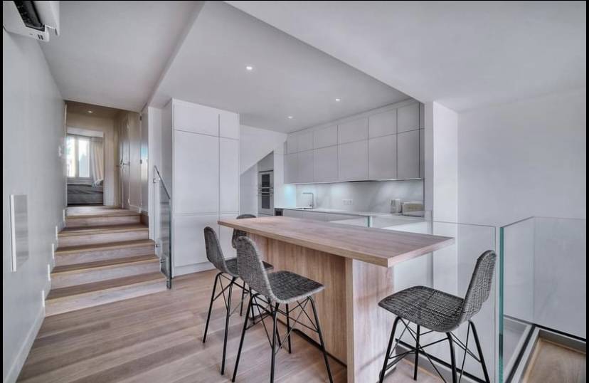 Cuisine US avec îlot central