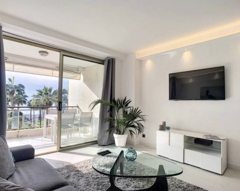 Appartement vue mer à vendre à Cannes