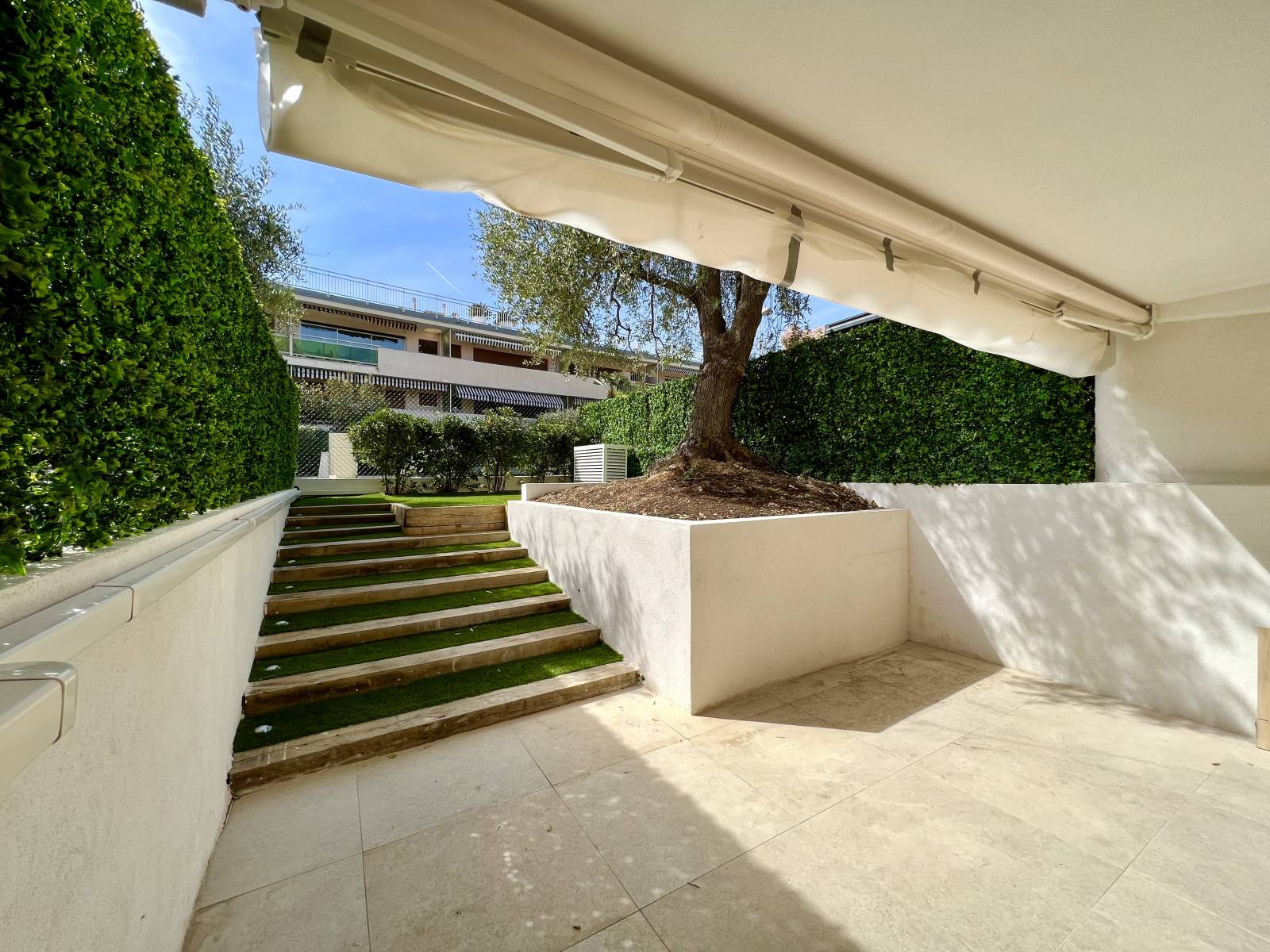 Superbe RDJ à vendre Cannes Palm-Beach