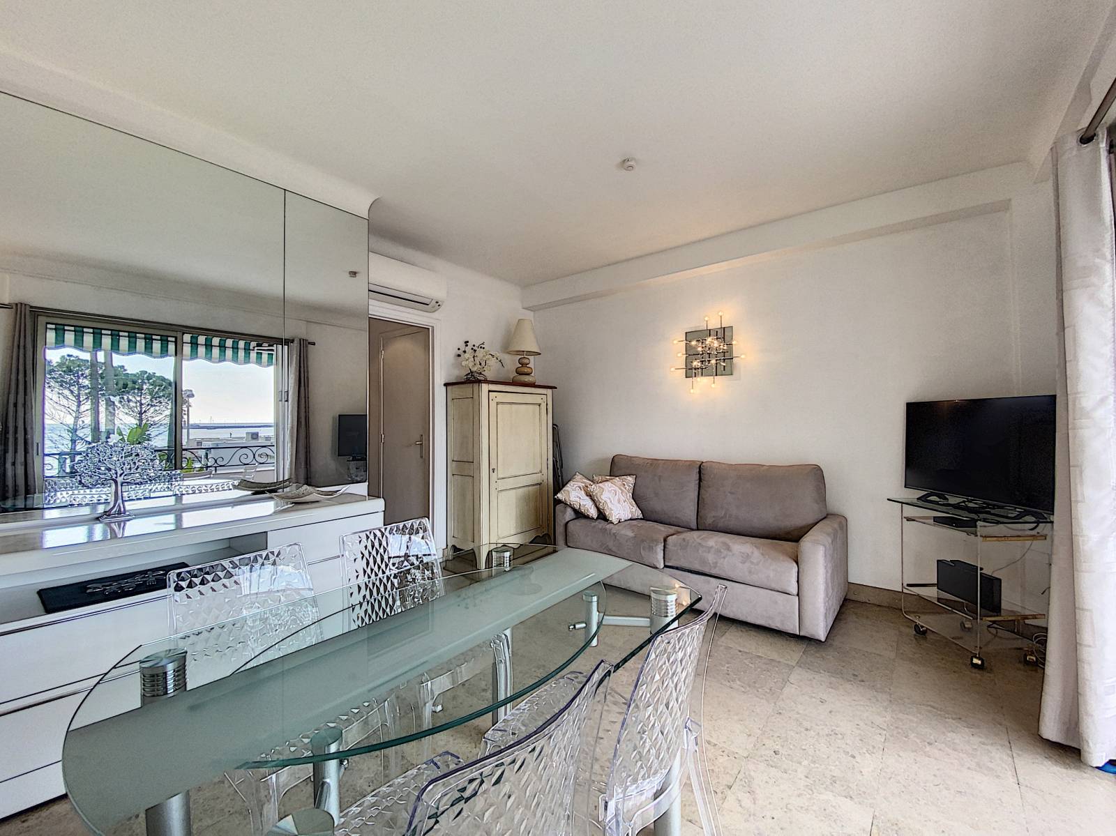 2P CANNES CROISETTE TERRASSE VUE MER