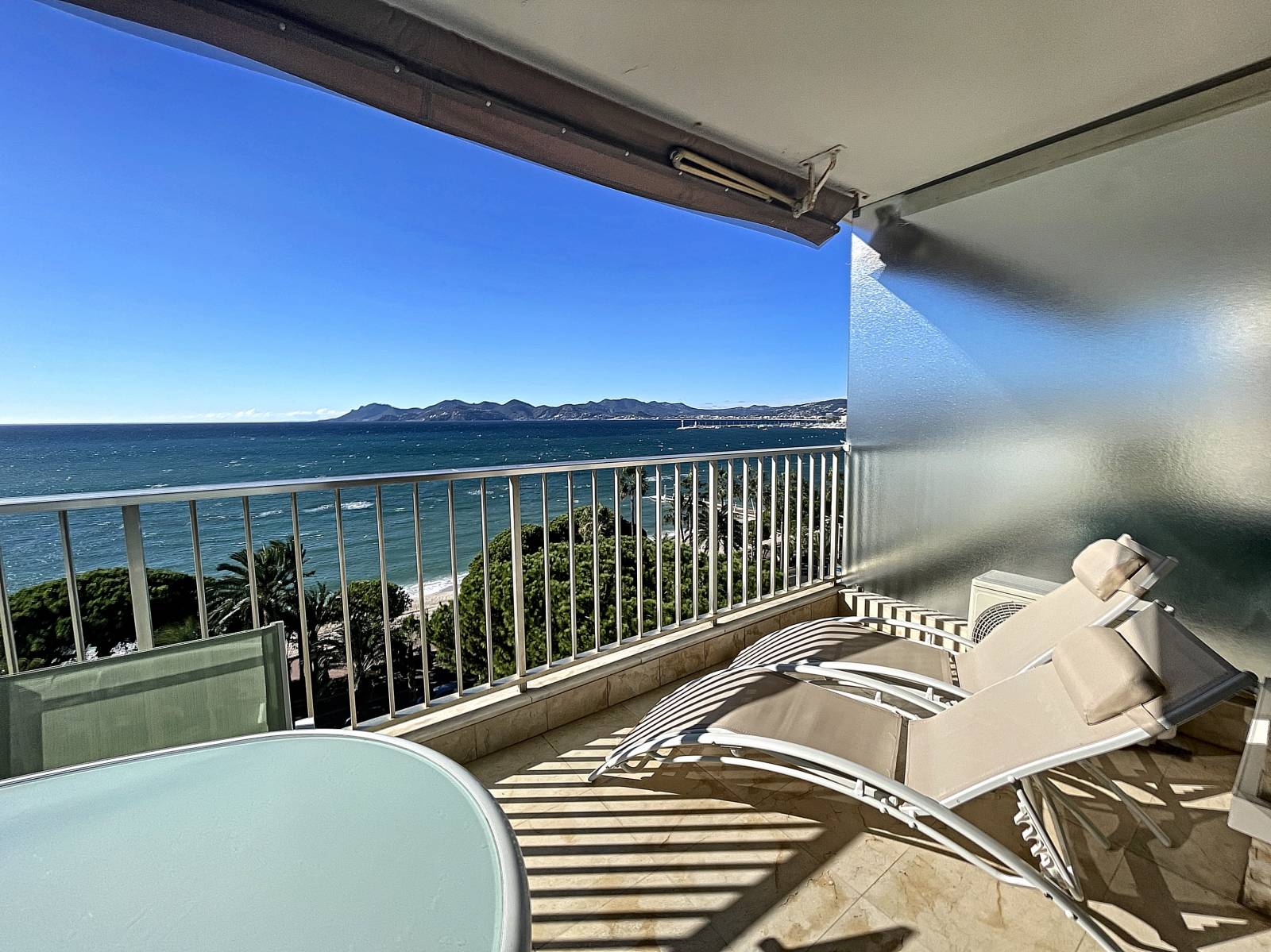 3P CANNES CROISETTE TERRASSE VUE MER