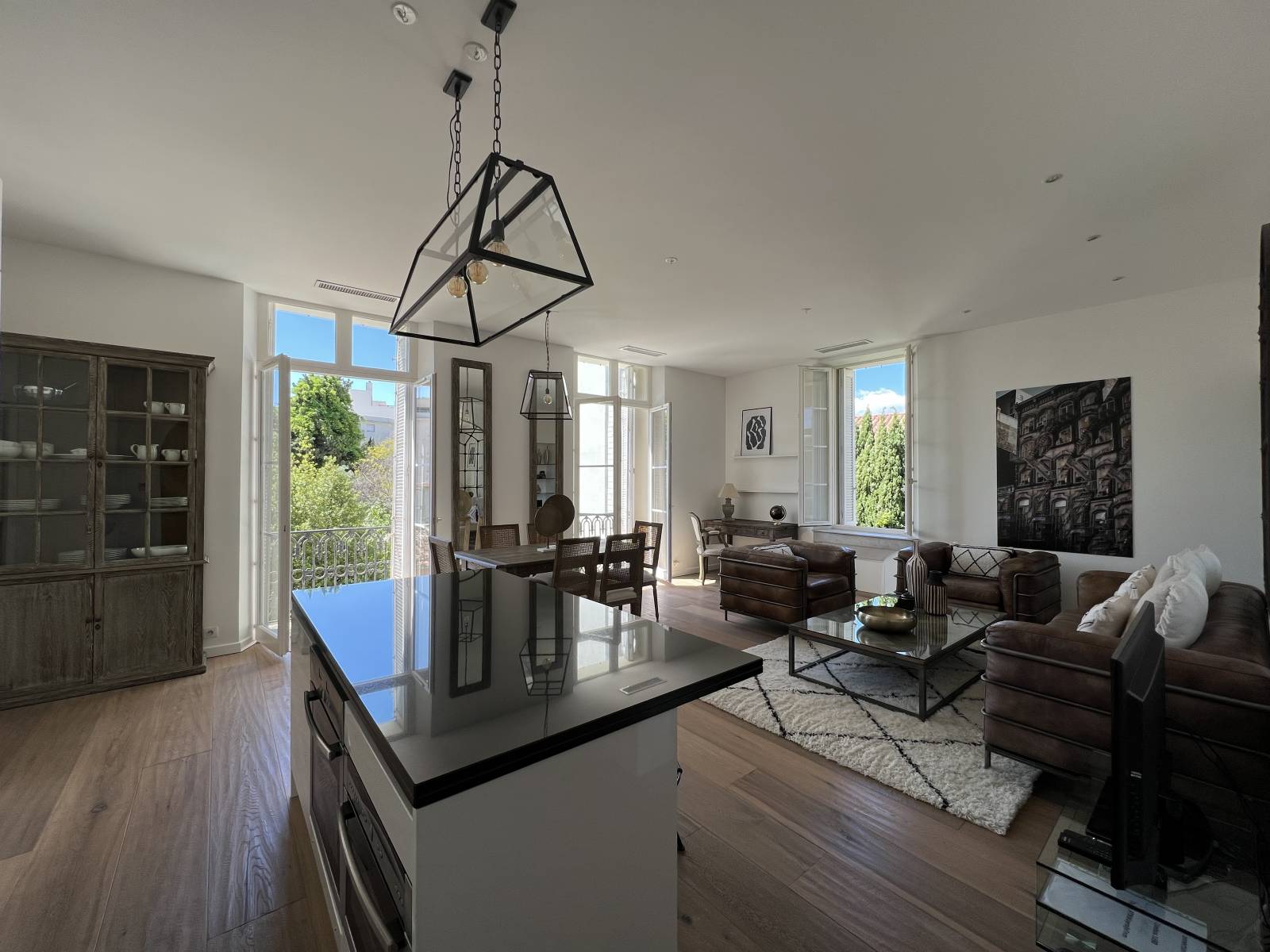 LOCATION SAISONNIERE APPARTEMENT 4 PIECES CANNES