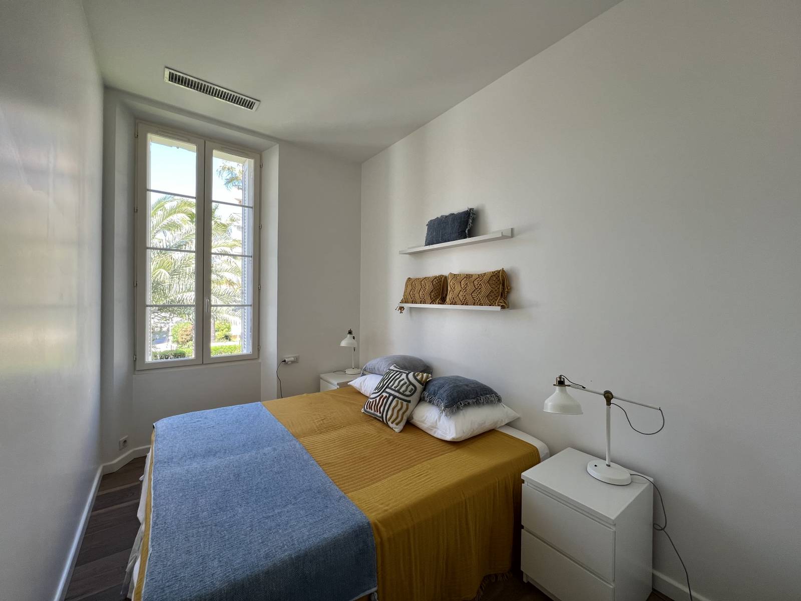 LOCATIION SAISONNIERE Appartement 4 Piéces 92M2 Centre Cannes