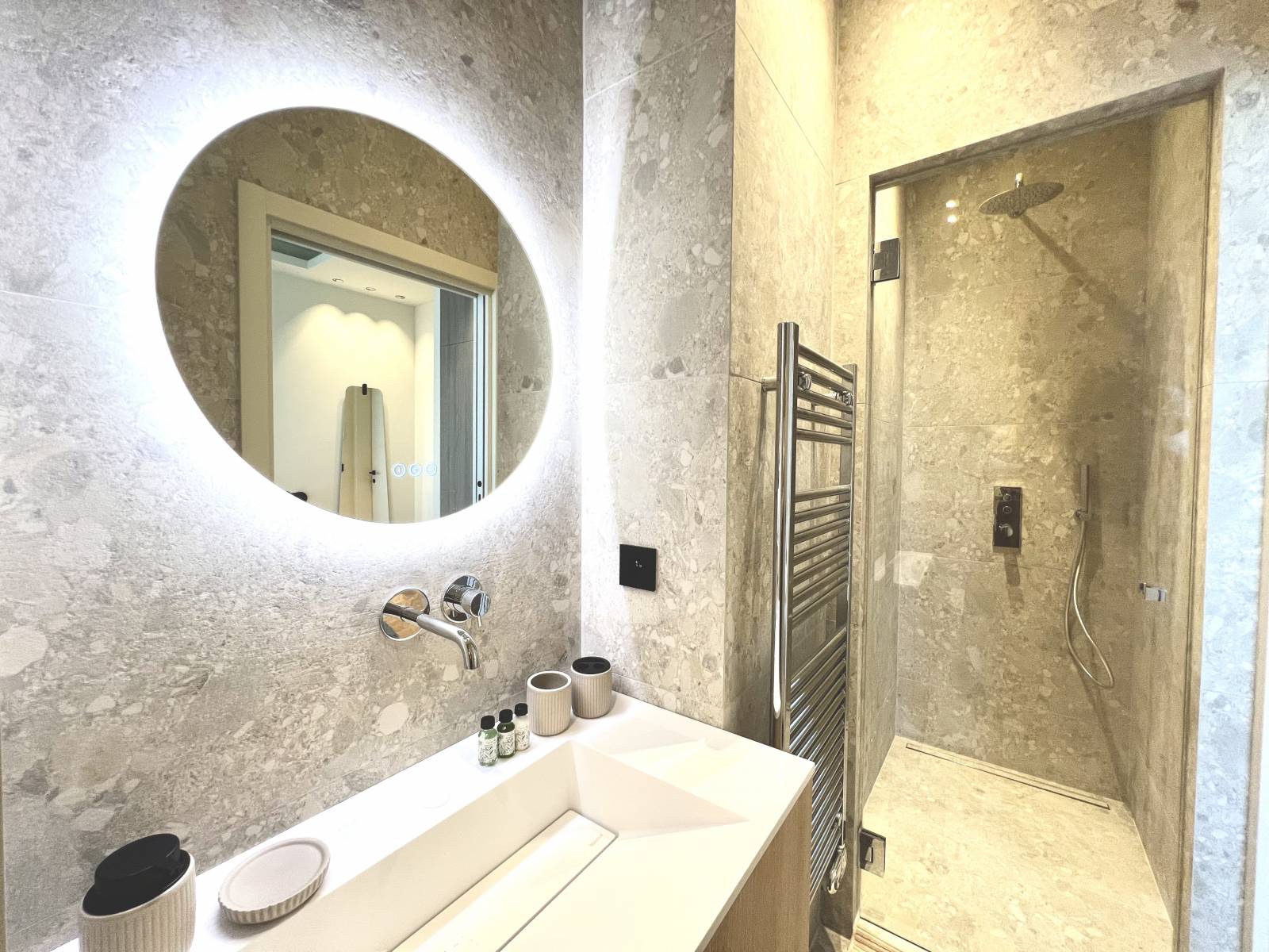 LOCATION SAISONNIERE 4 Piéces 100M2 Vue Mer Croisette Cannes