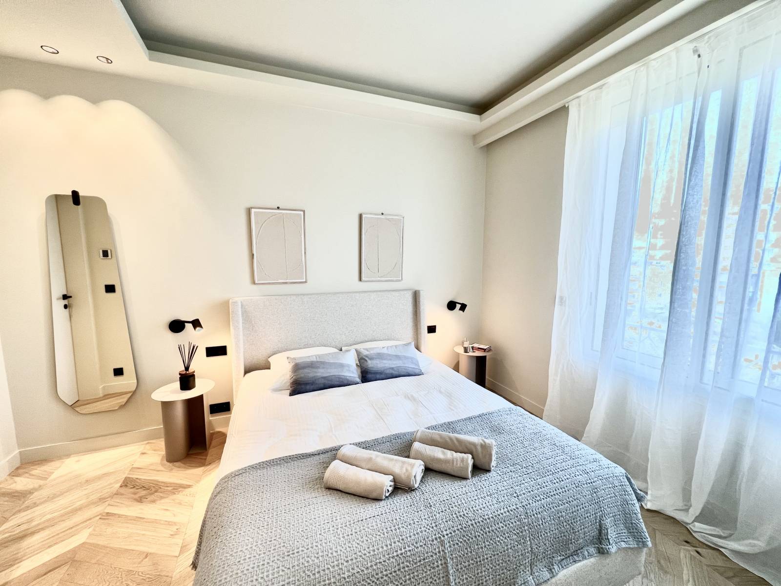 LOCATION SAISONNIERE 4 Piéces 100M2 Vue Mer Croisette Cannes