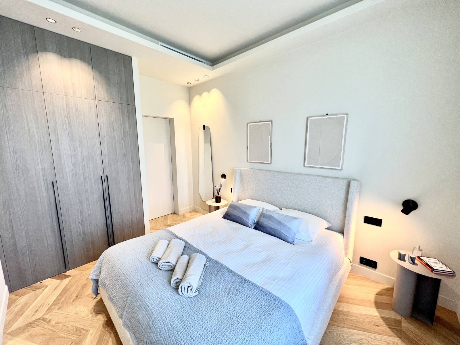 LOCATION SAISONNIERE 4 Piéces 100M2 Vue Mer Croisette Cannes