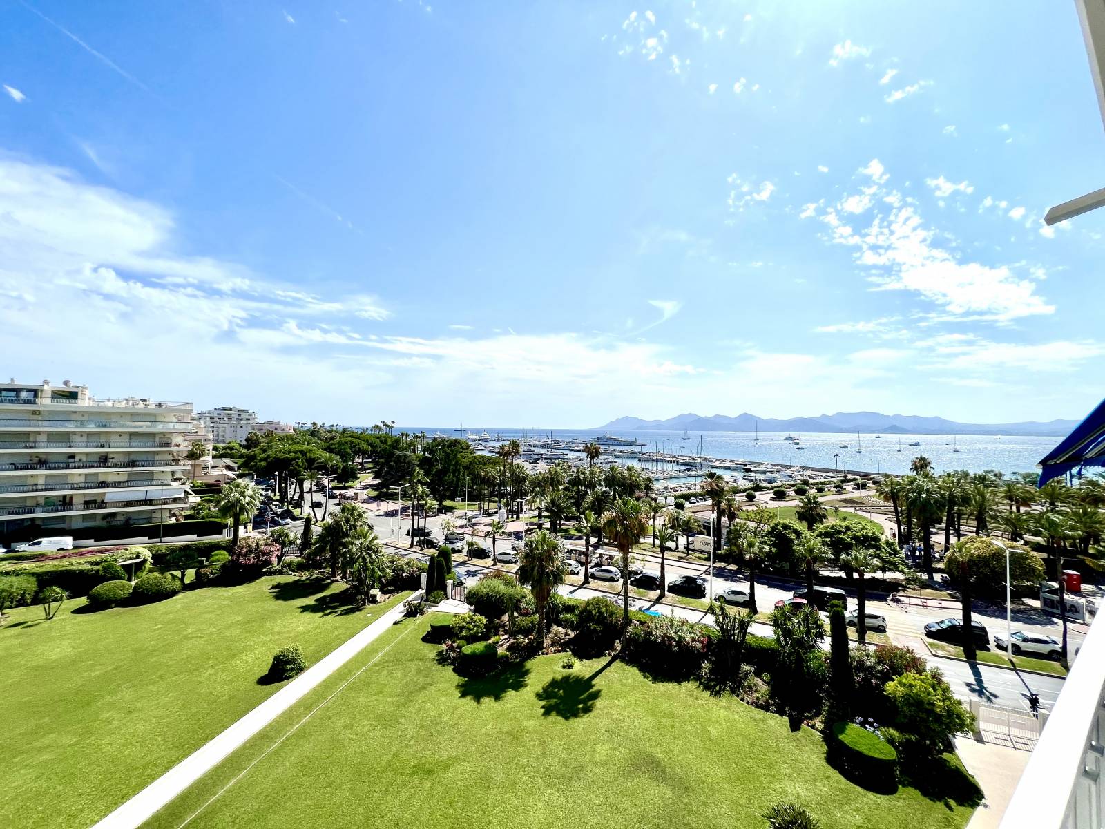 LOCATION SAISONNIERE 4 Piéces 100M2 Vue Mer Croisette Cannes
