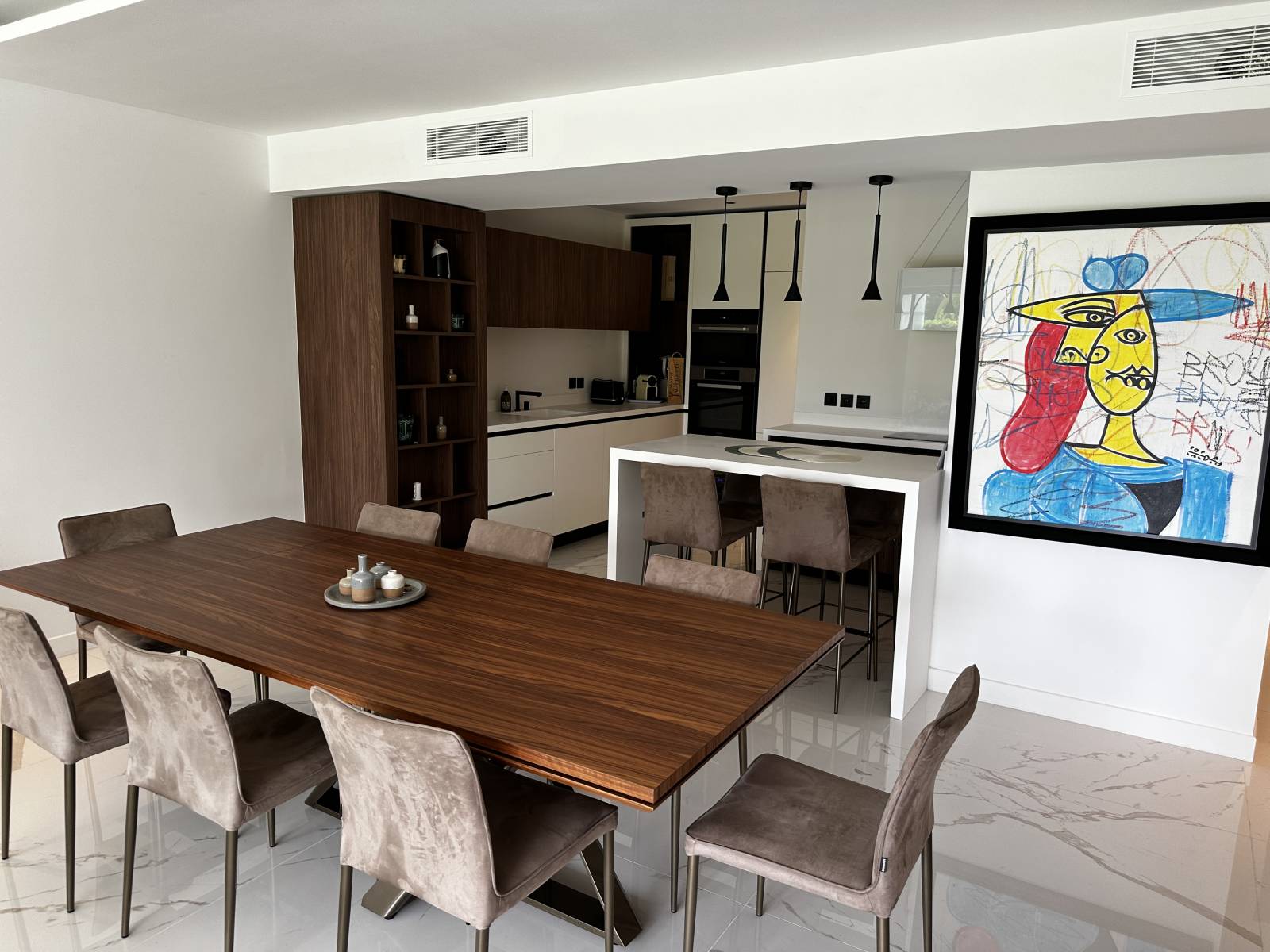 CANNES - CROIX DES GARDES 5P REZ DE JARDIN