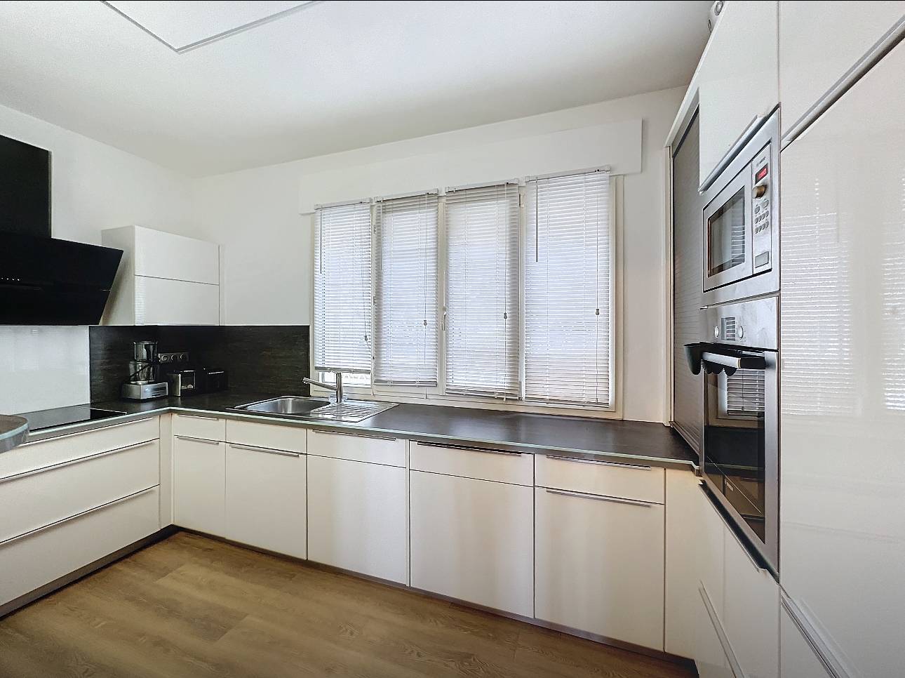 À vendre : appartement 3 pièces avec vue mer, Cannes Basse Californie