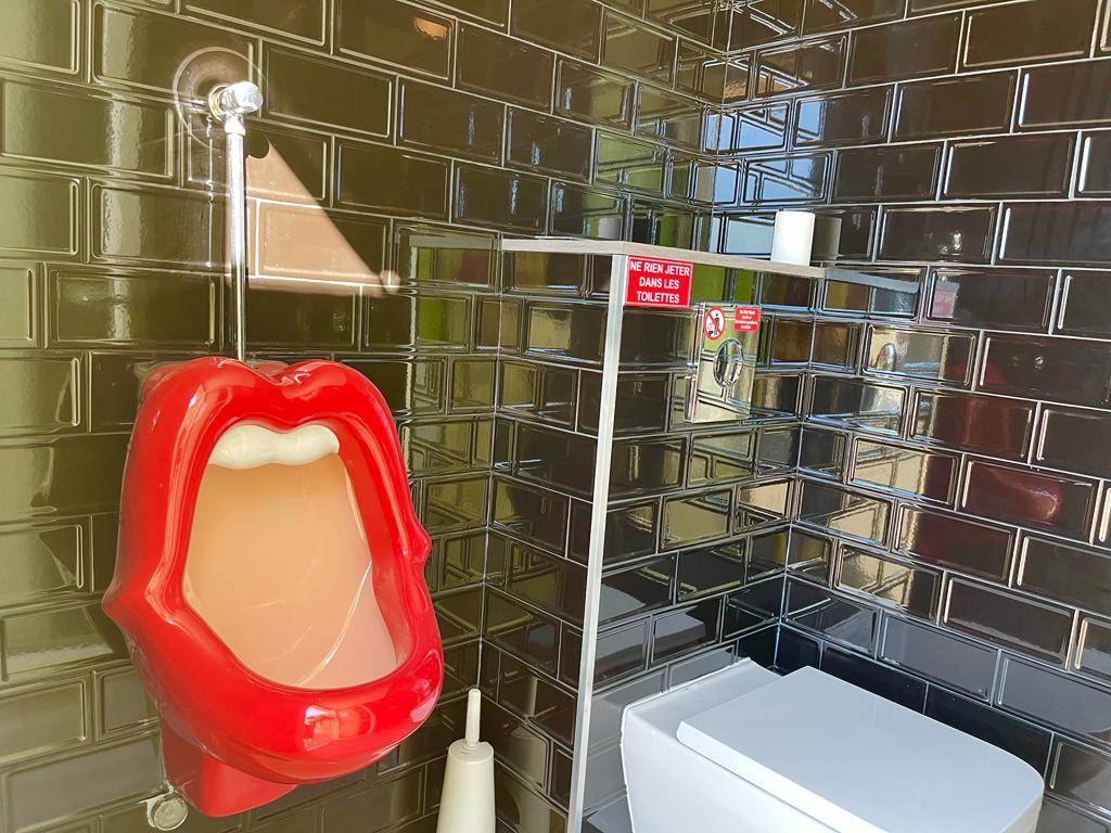 LOCATION SAISONNIERE Penthouse 125M2 Grande Terrasse de 105M2 Vue Mer Vieux Port Cannes