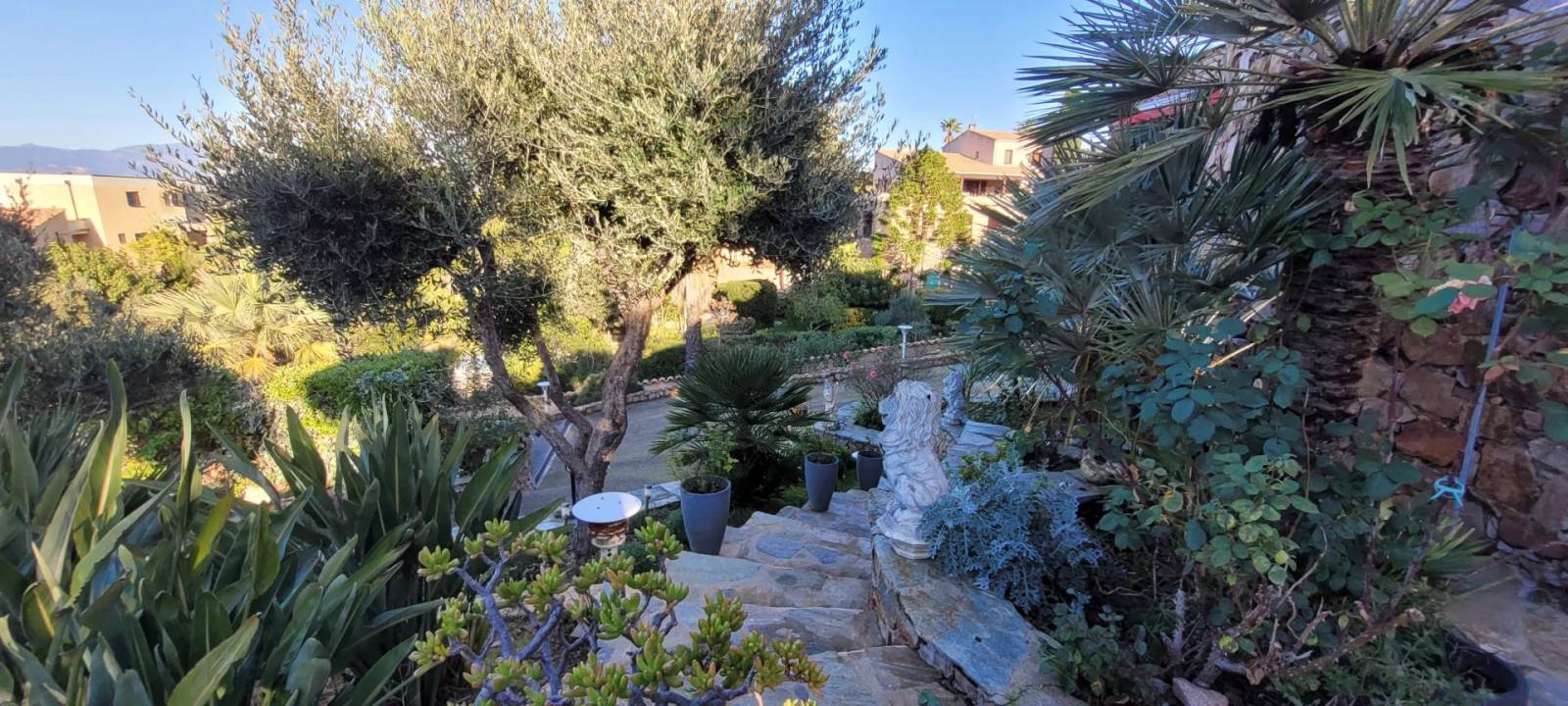 A VENDRE VILLA F5 + F2 VUE MER PORTICCIO