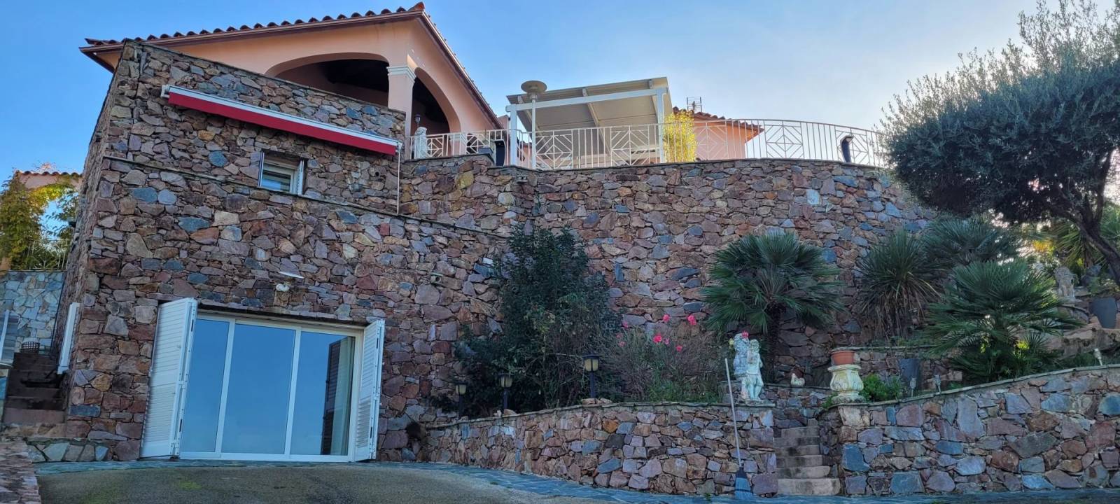 A VENDRE VILLA F5 + F2 VUE MER PORTICCIO