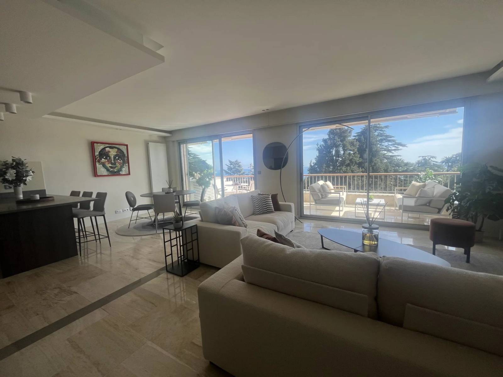 LOCATION SAISONNIERE APPARTEMENT 3 PIECES VUE MER PANORAMIQUE CANNES CALIFORNIE