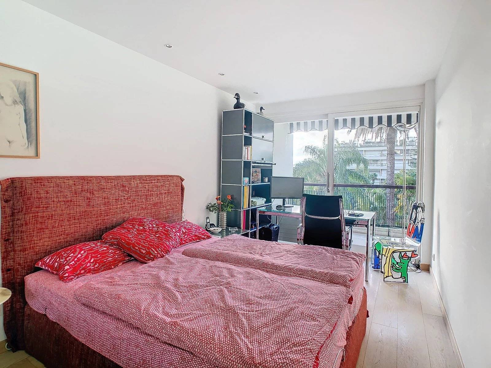 VENTE Appartement 3 Pièces Traversant Cannes Secteur Montfleury