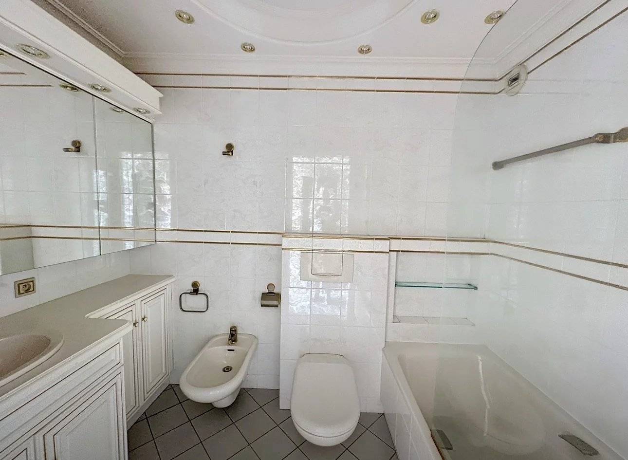 VENTE Appartement 3 Pièces Vue Mer Palm Beach Cannes