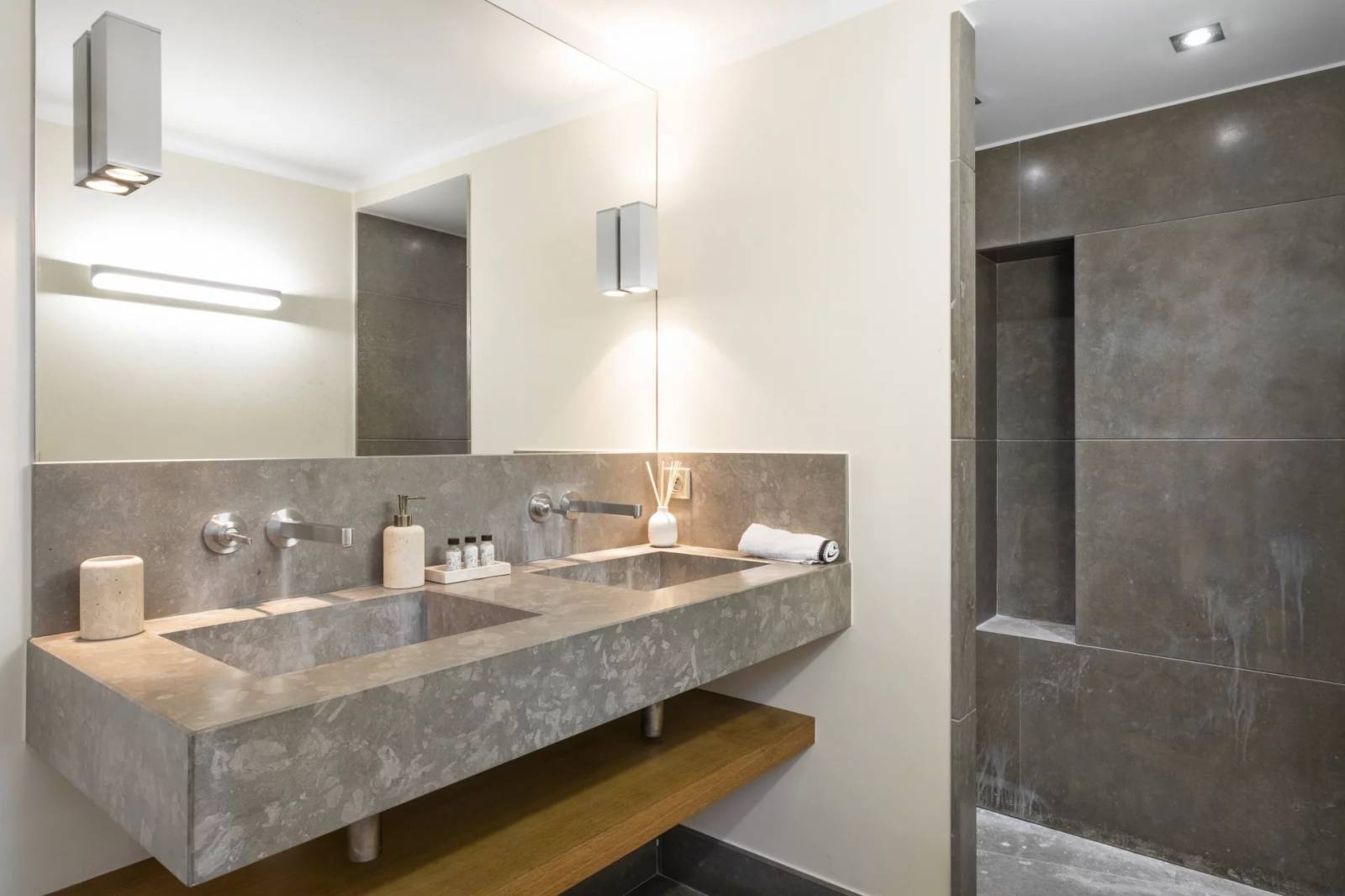 VENTE Villa 6 Suites 300M2 Cannes Californie