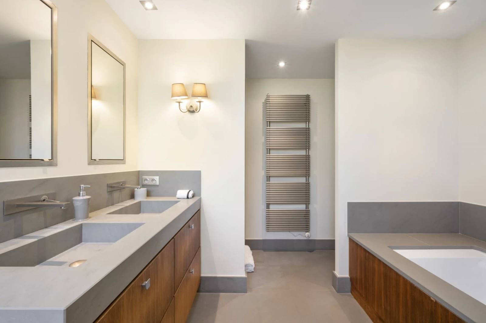 VENTE Villa 6 Suites 300M2 Cannes Californie