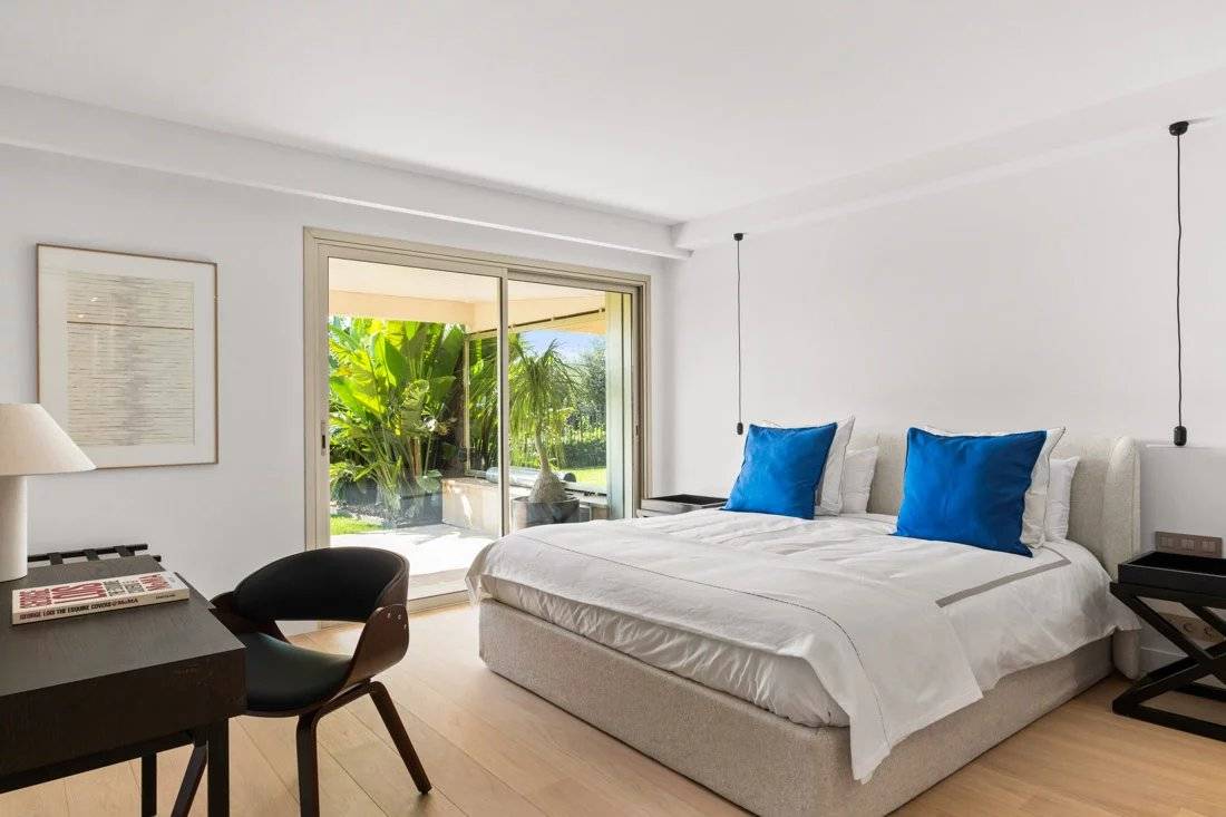 CANNES - VILLA APPARTEMENT VUE MER 315 M2