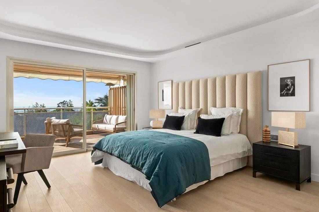 CANNES - VILLA APPARTEMENT VUE MER 315 M2
