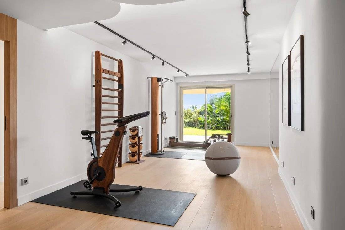 CANNES - VILLA APPARTEMENT VUE MER 315 M2