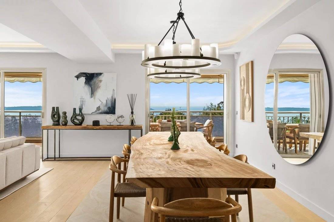 CANNES - VILLA APPARTEMENT VUE MER 315 M2