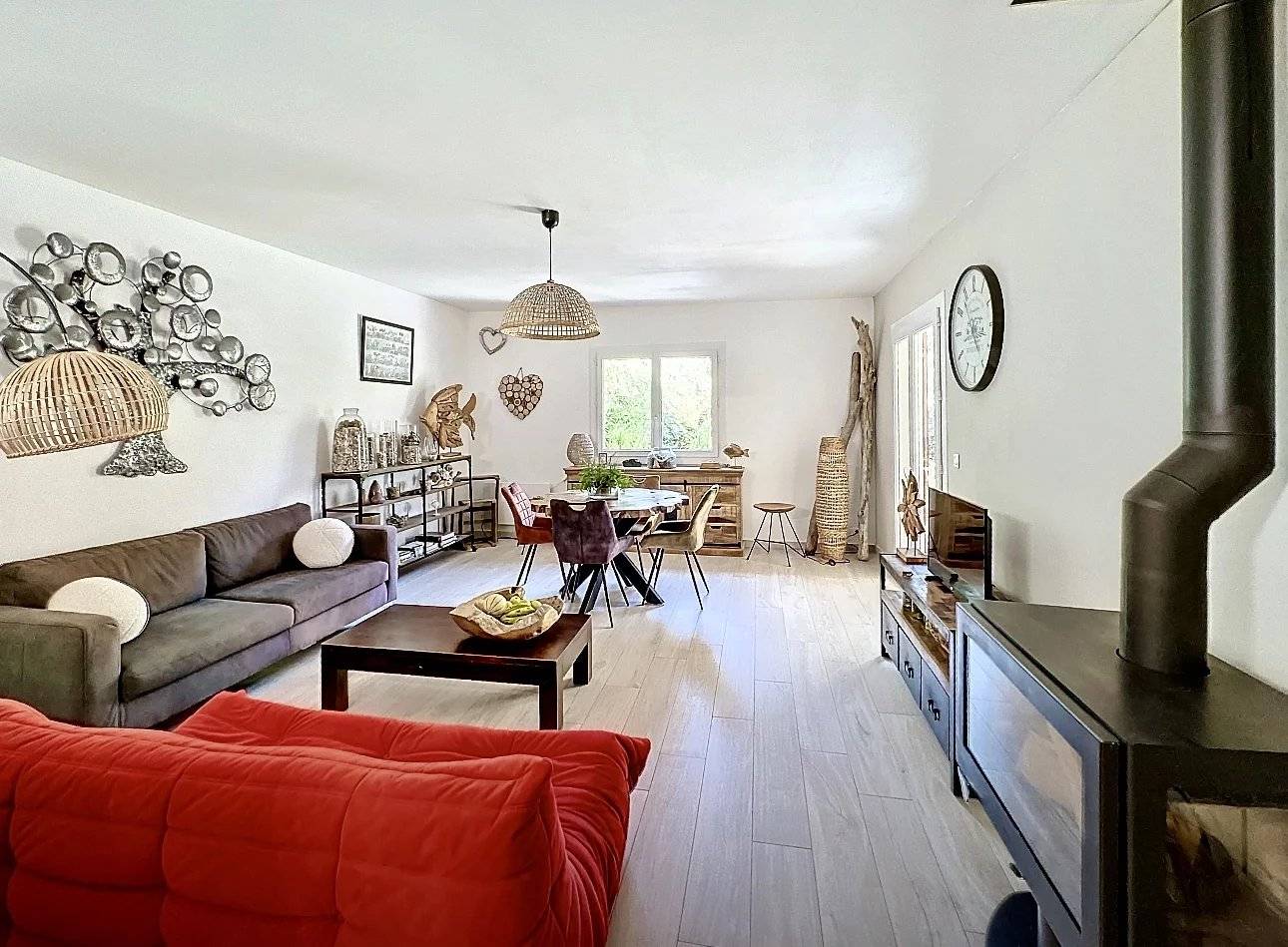 À vendre : appartement 3 pièces avec terrasse et jardin à Saint-Raphaël