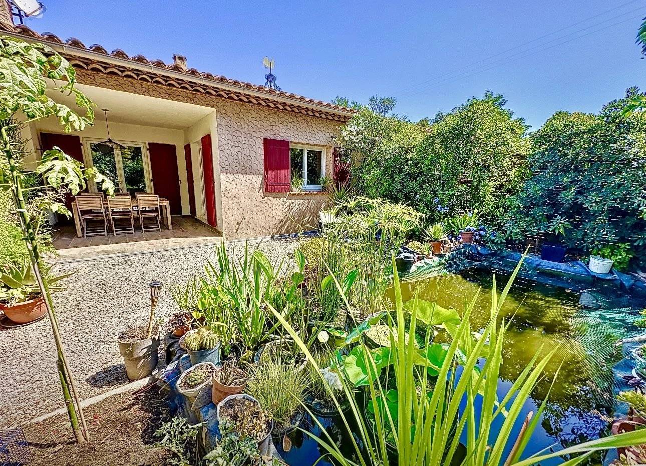 À vendre : appartement 3 pièces avec terrasse et jardin à Saint-Raphaël