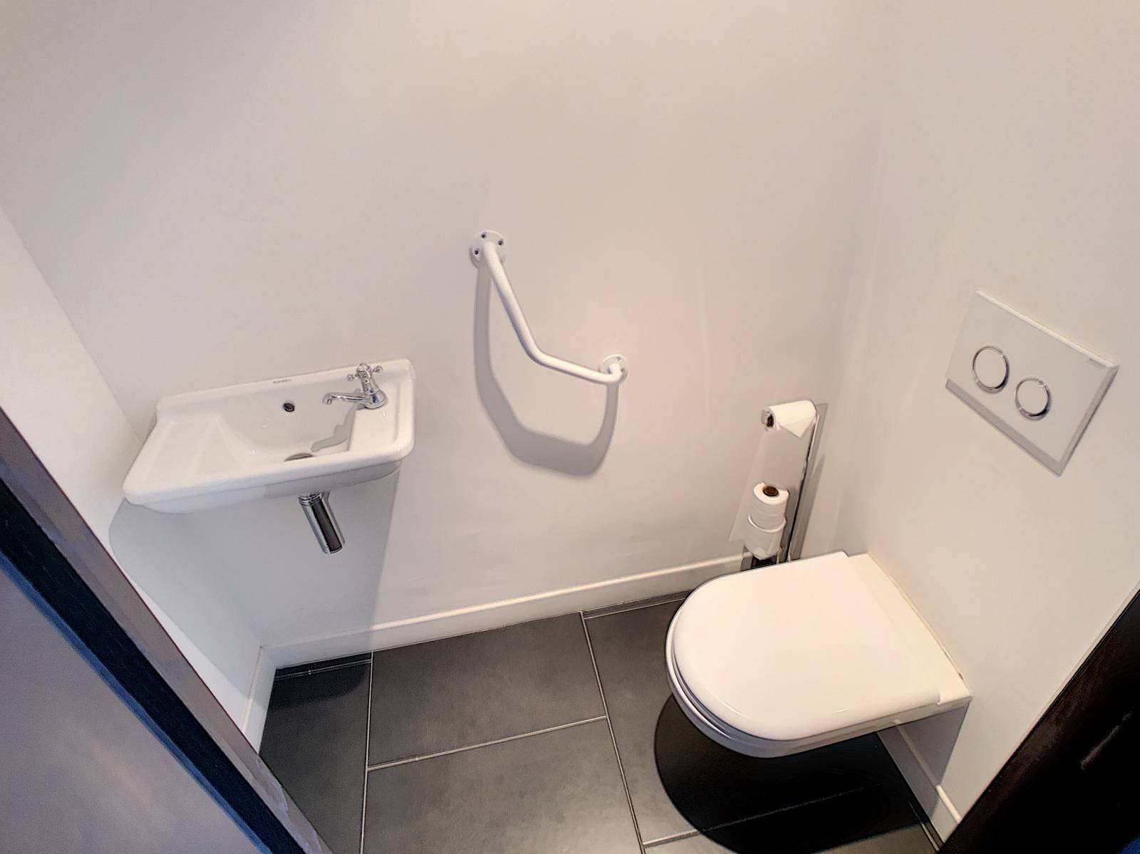 2P CANNES CROISETTE TERRASSE VUE MER