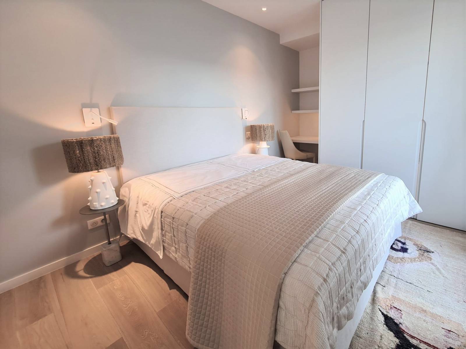 Chambre avec placard