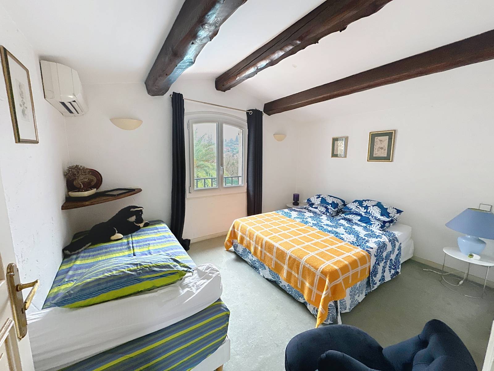 LE ROURET - MAISON INDIVIDUELLE AVEC PISCINE VUE DÉGAGÉE