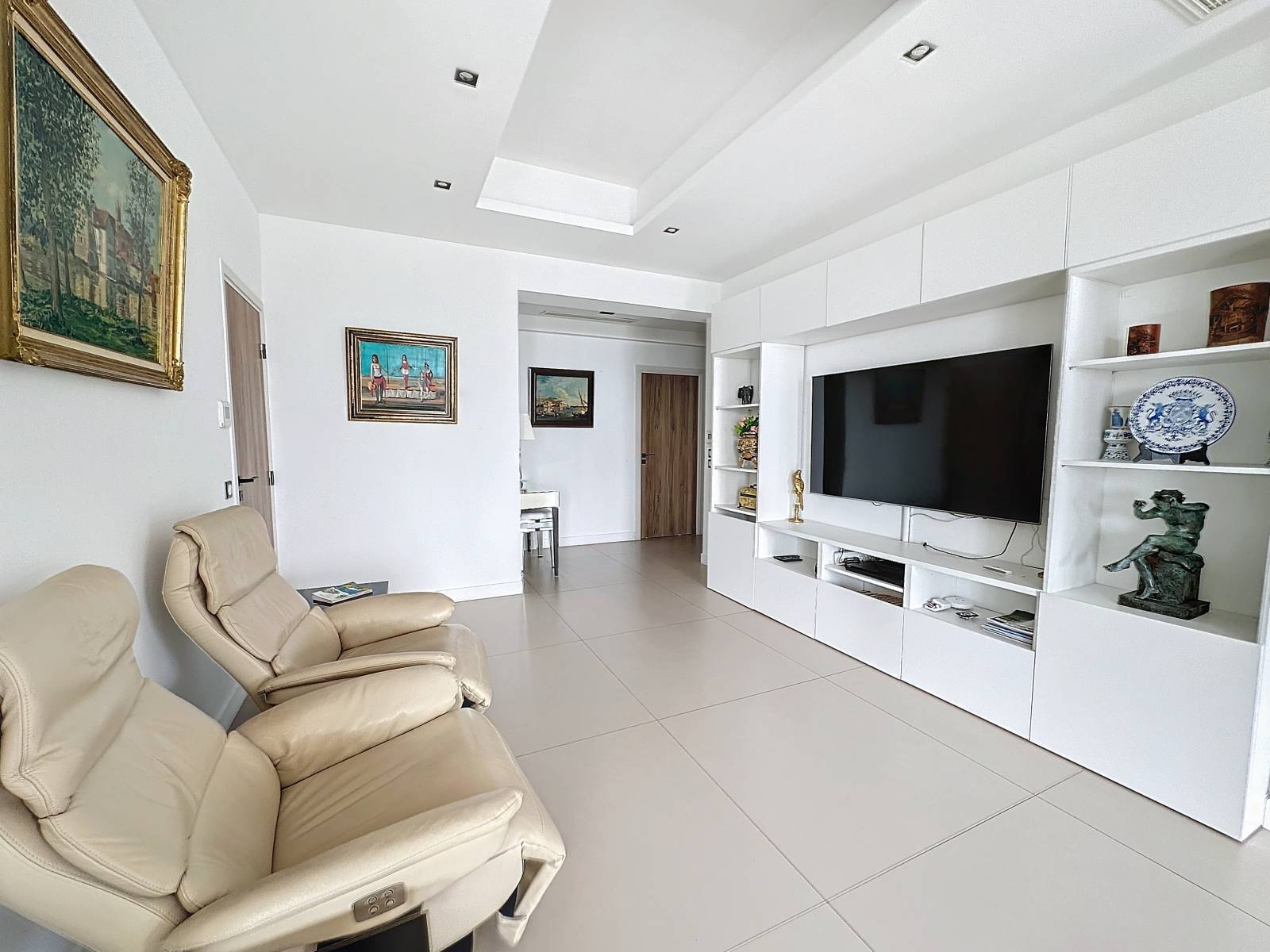 LOCATION SAISONNIERE Appartement 3 Pieces de 100M2 Croisette Cannes