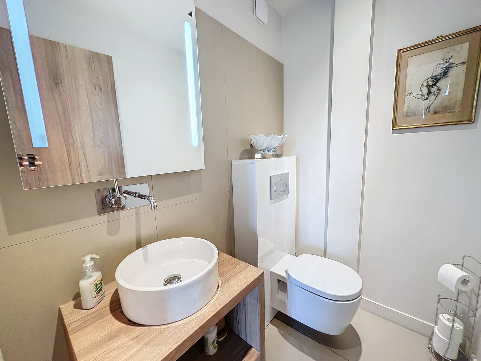 LOCATION SAISONNIERE Appartement 3 Pieces de 100M2 Croisette Cannes