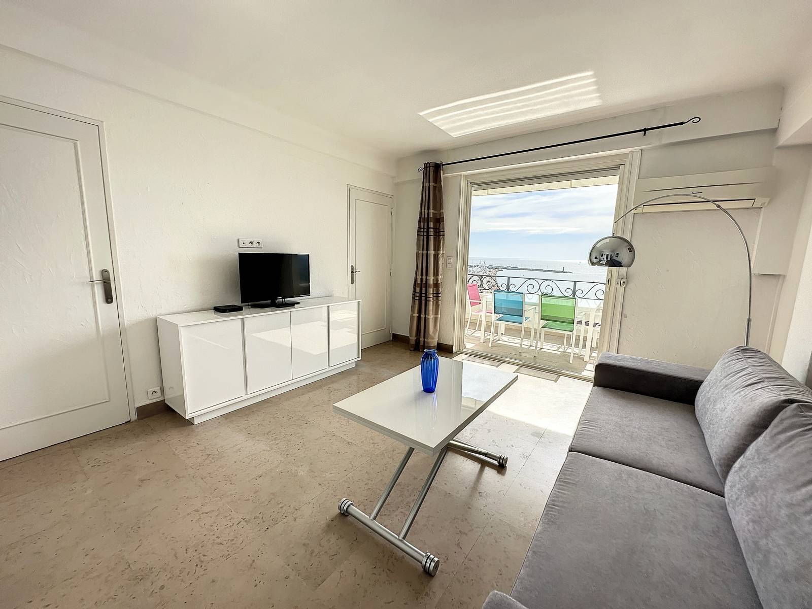 2P CANNES CROISETTE TERRASSE VUE MER