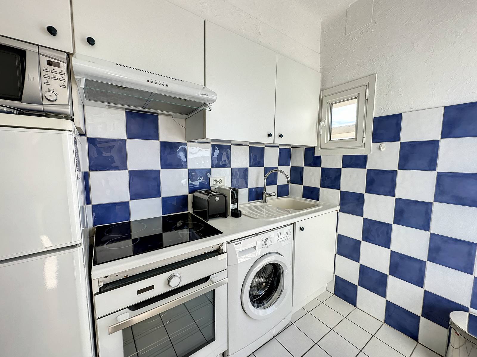 2P CANNES CROISETTE TERRASSE VUE MER