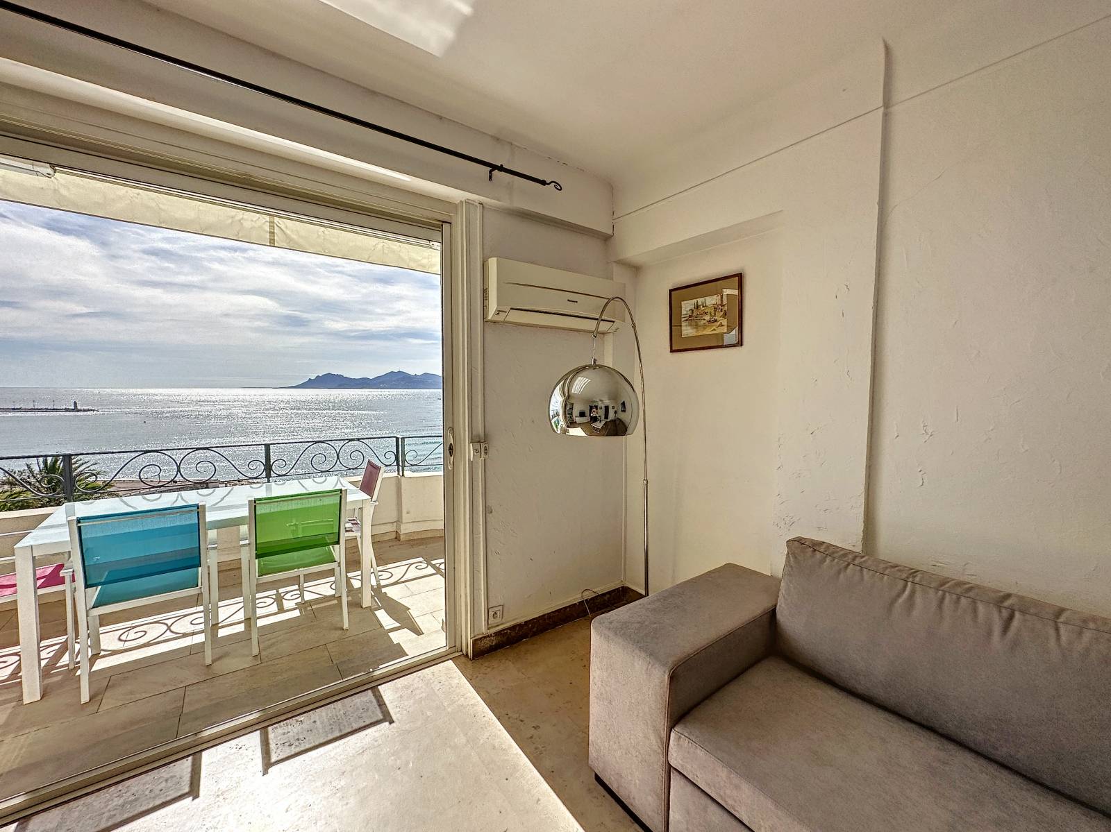 2P CANNES CROISETTE TERRASSE VUE MER