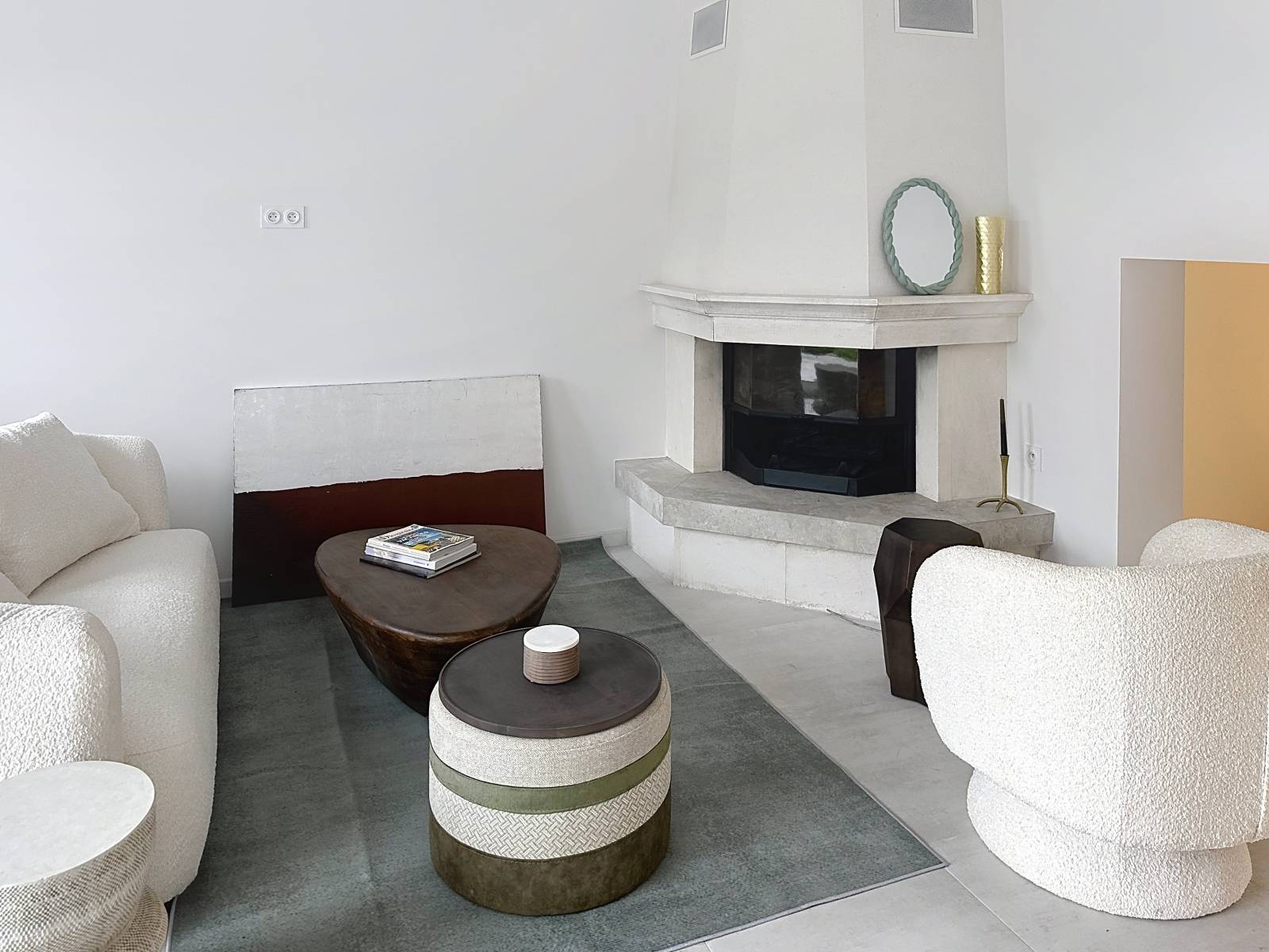 MAISON CONTEMPORAINE A CANNES A PIECES AVEC VUE MER