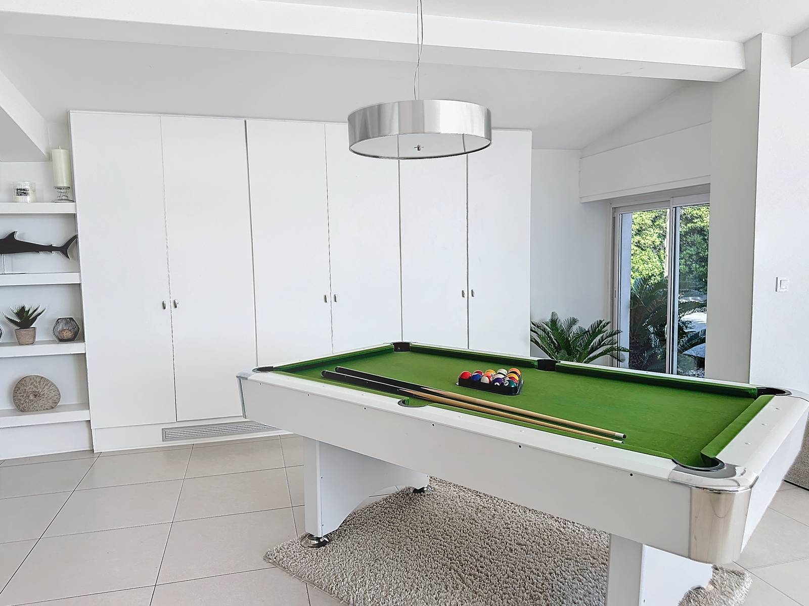 LOCATION SAISONNNIERE VILLA 5 CHAMBRES EN SUITE A CANNES