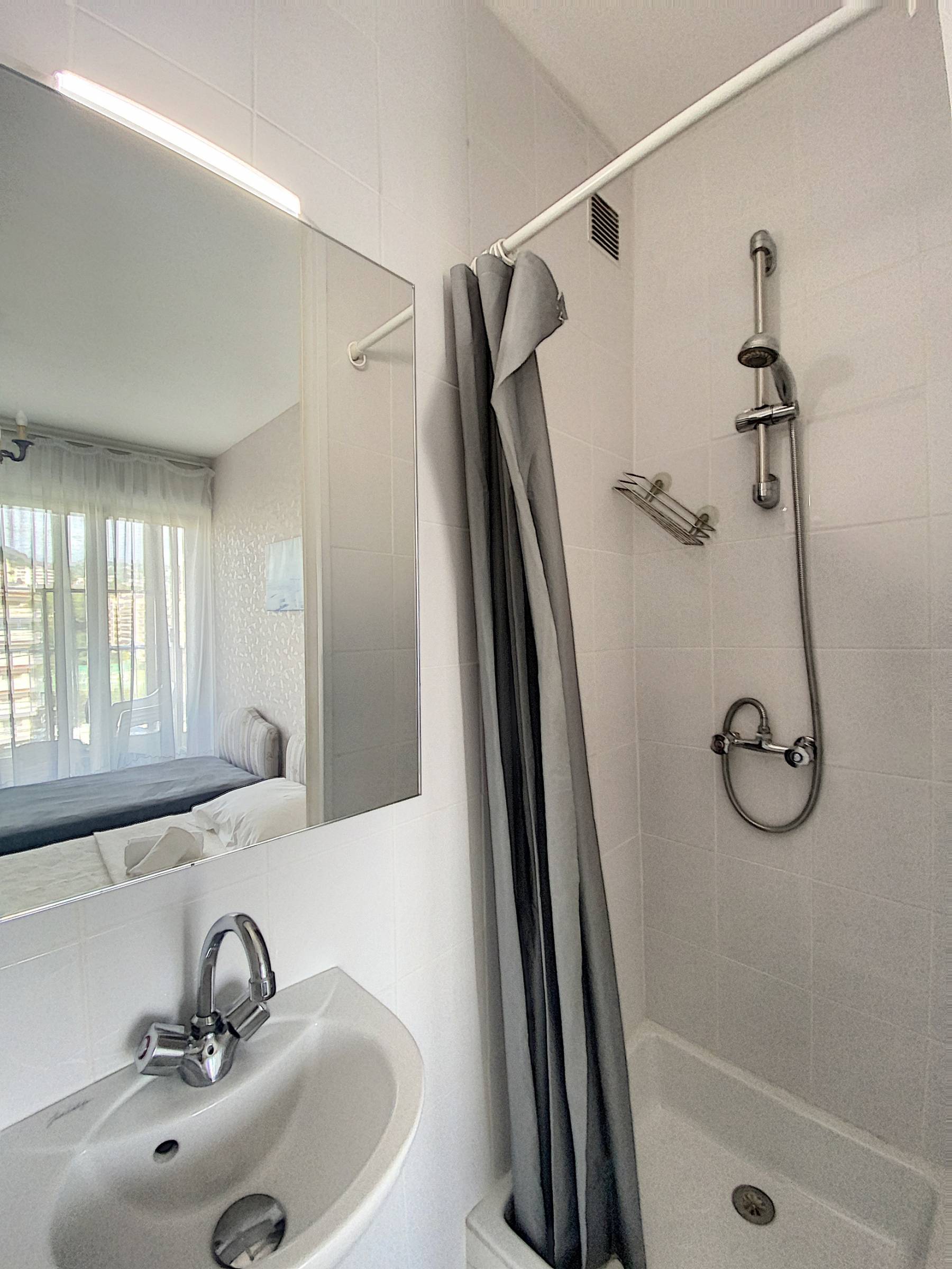 3P CANNES CROISETTE TERRASSE VUE MER